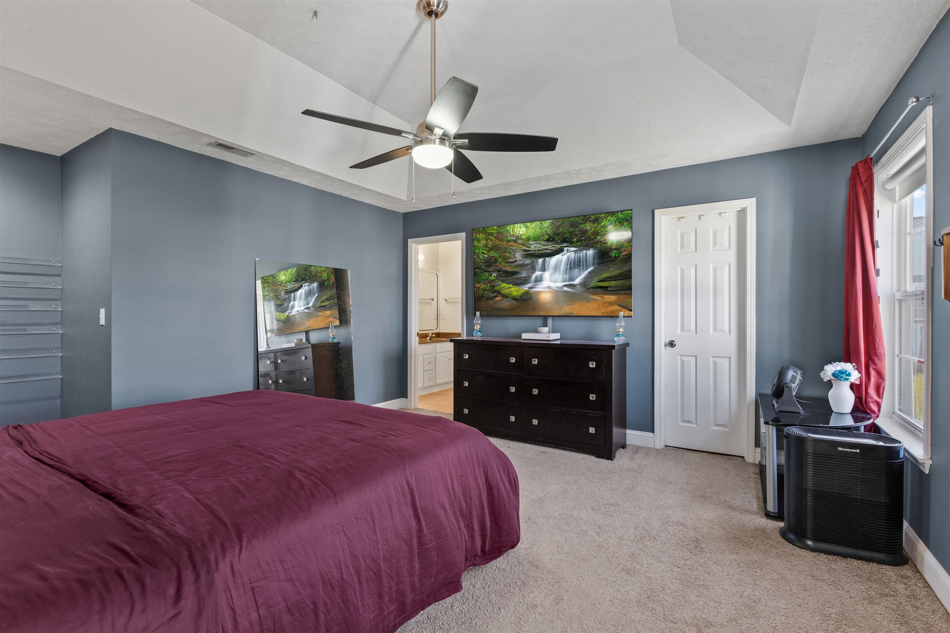 167 Governors Loop Property Photo 13