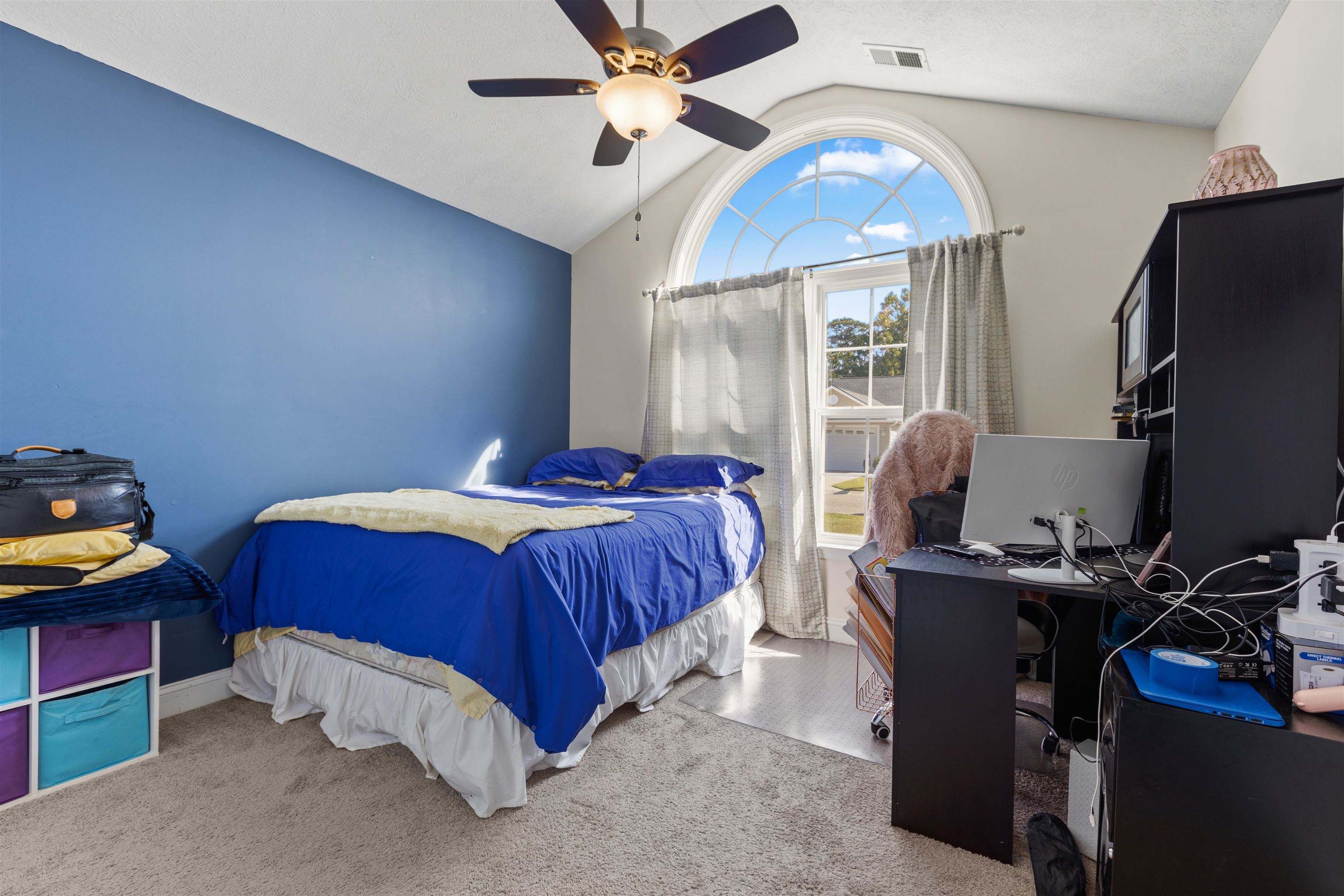 167 Governors Loop Property Photo 18