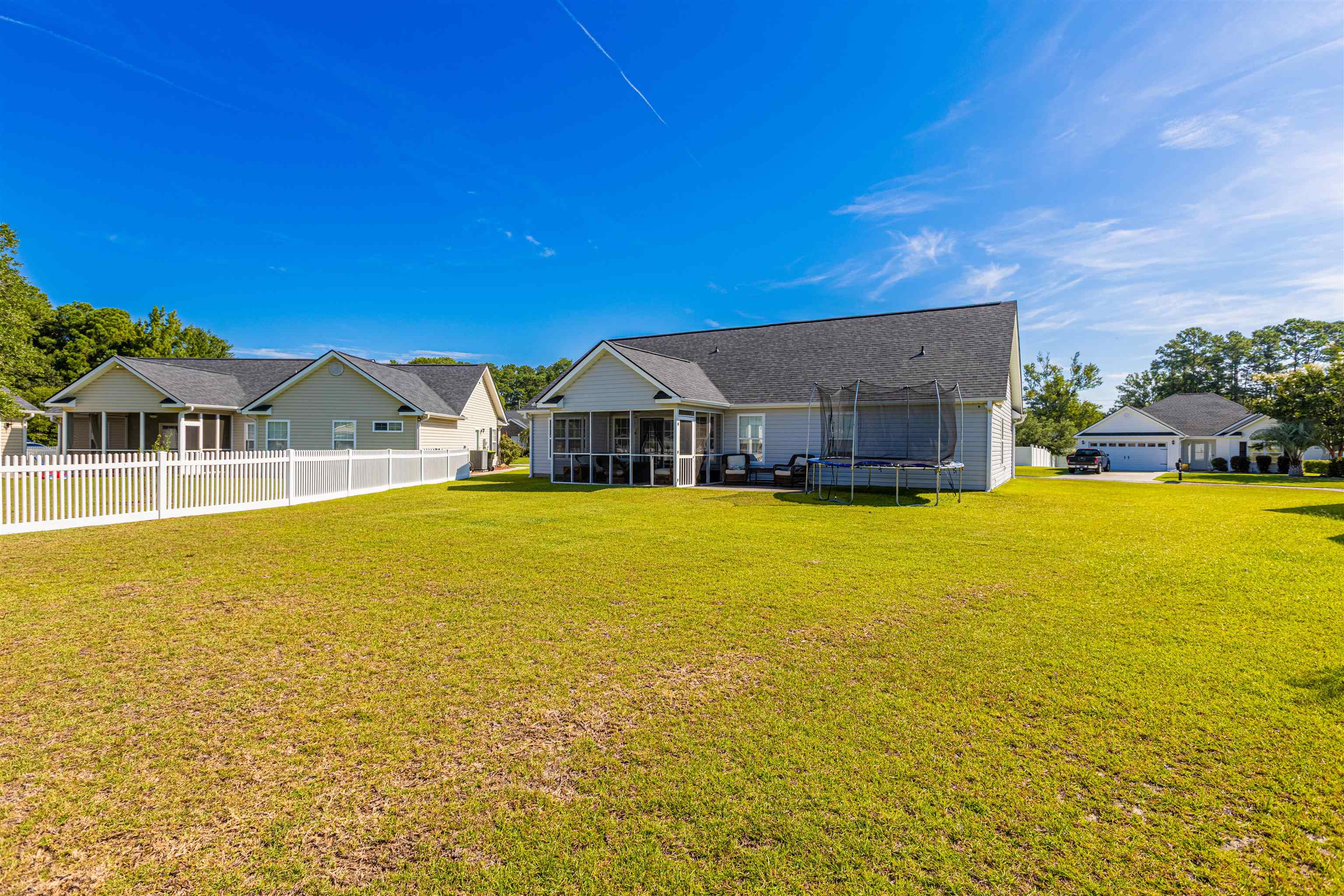 167 Governors Loop Property Photo 33