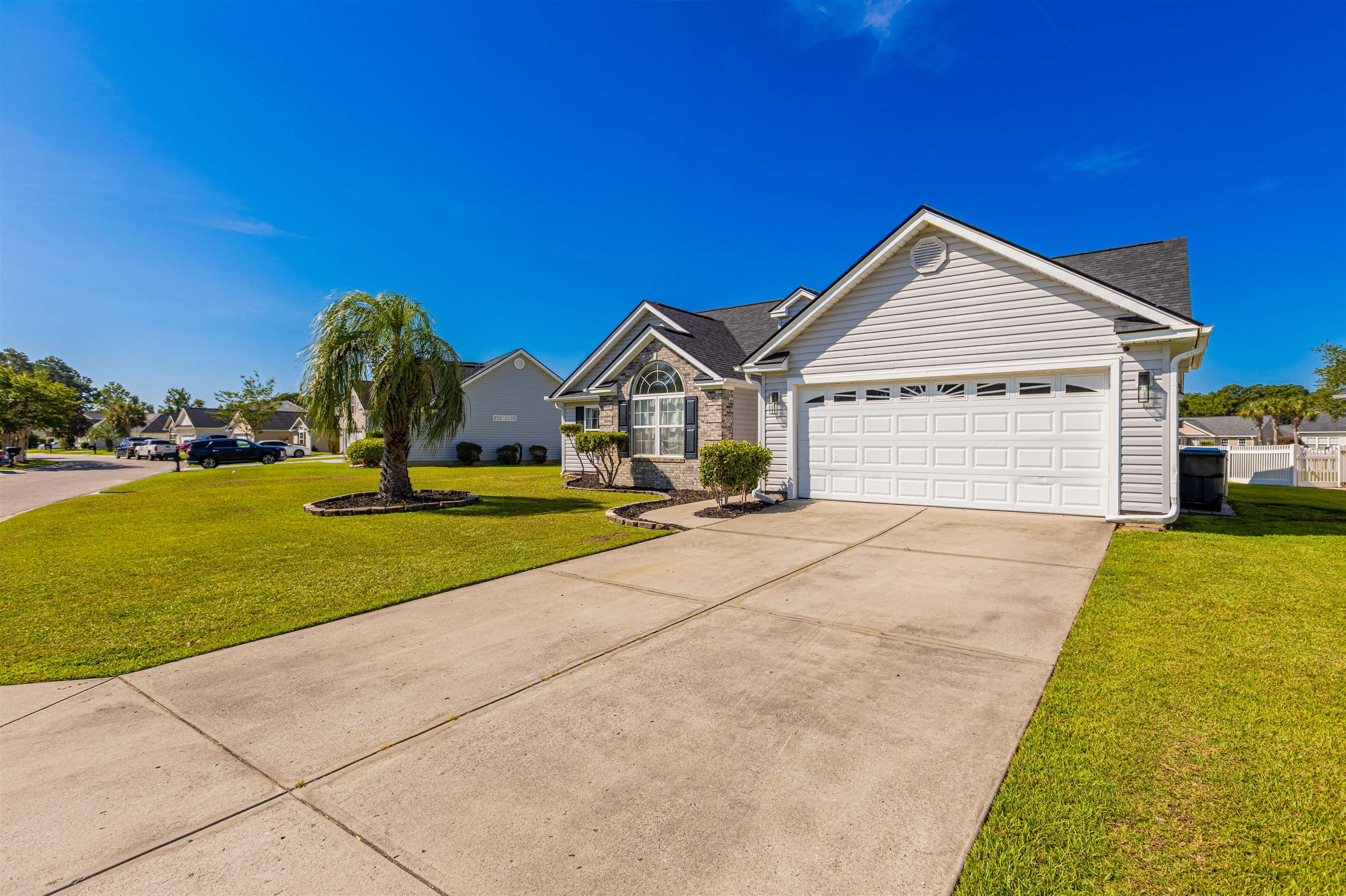 167 Governors Loop Property Photo 36