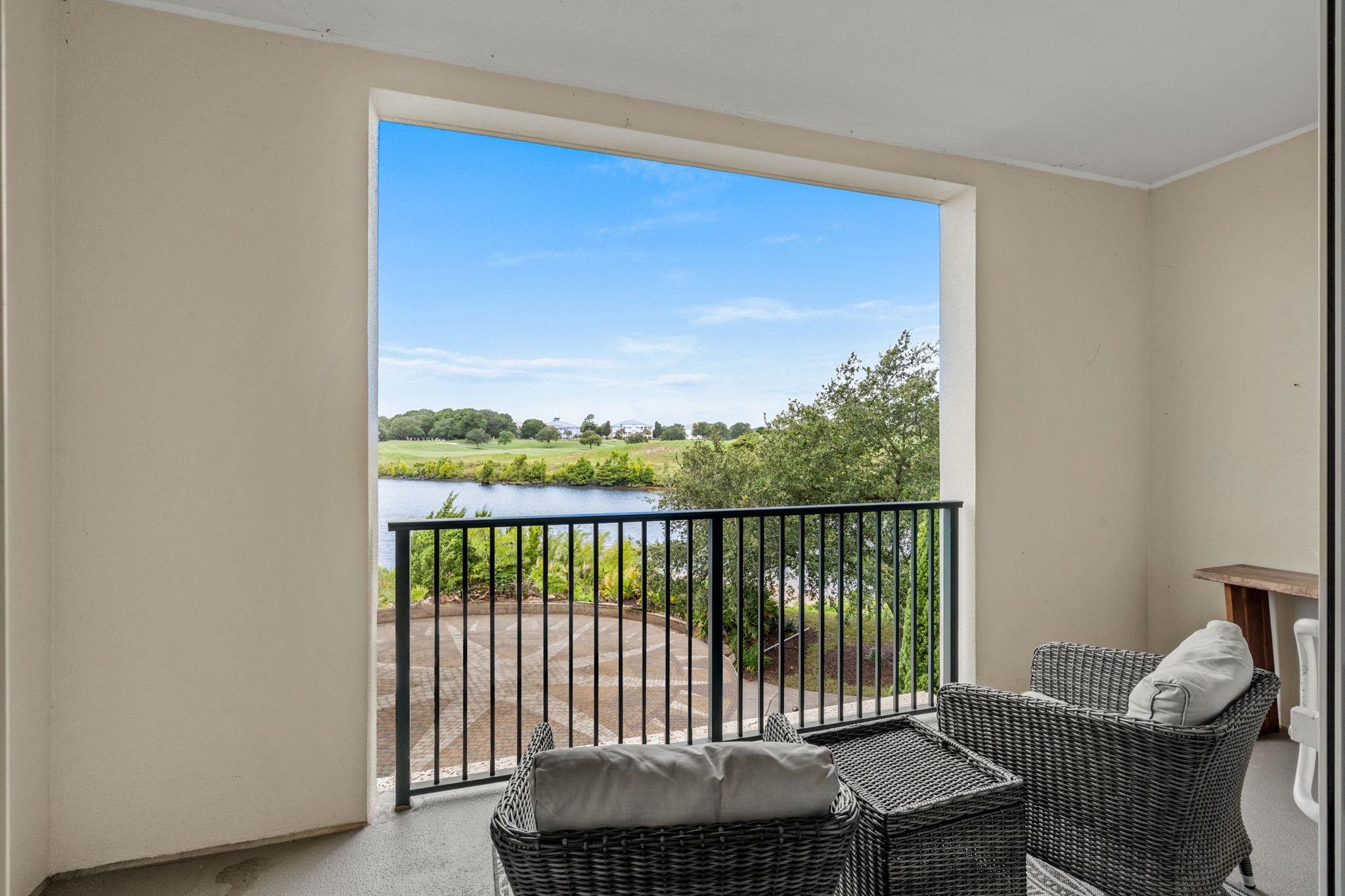 8121 Amalfi Pl. Property Photo 22