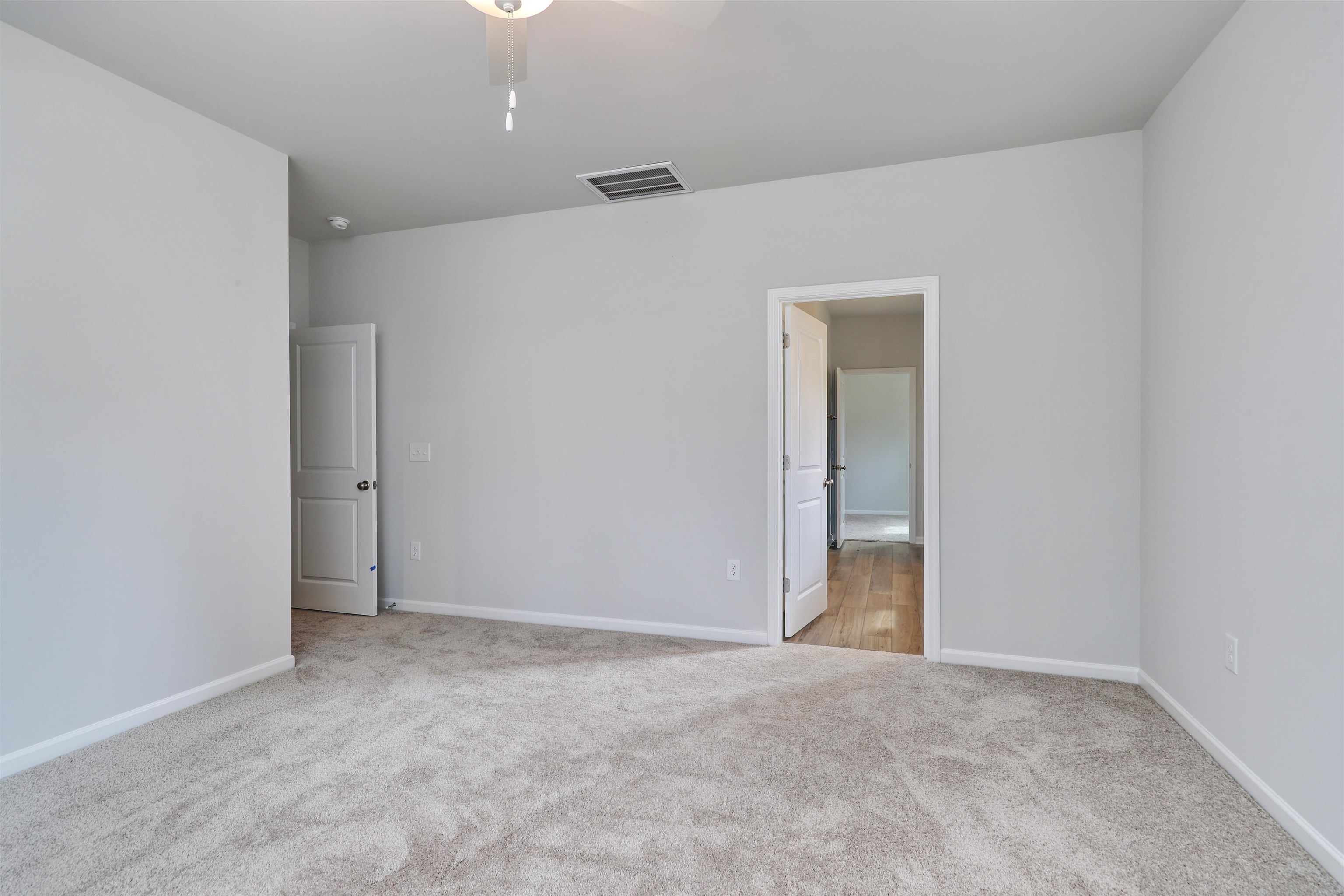 423 Atamasco Ct. Property Photo 13