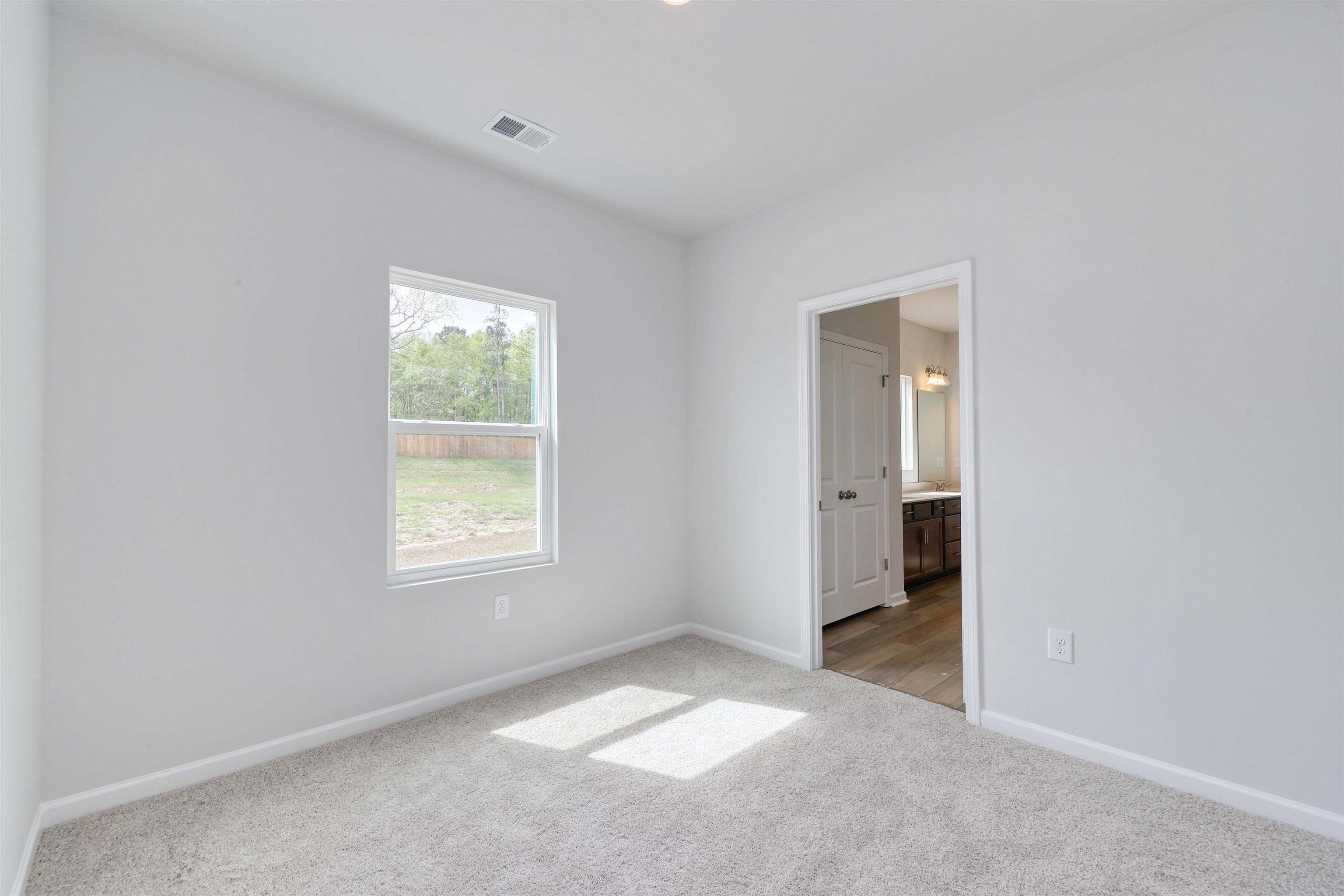 423 Atamasco Ct. Property Photo 17