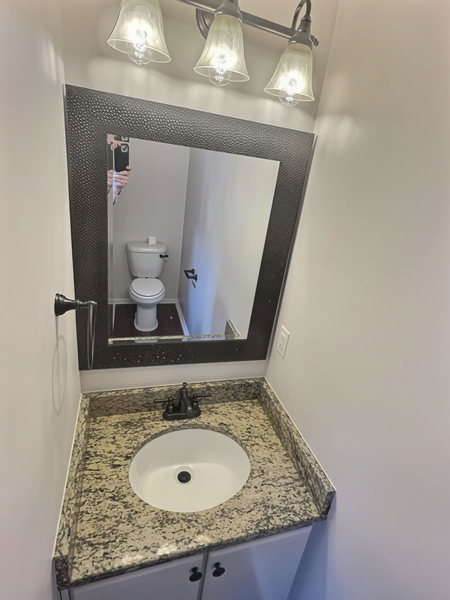 6500 Colonial Dr. Property Photo 8
