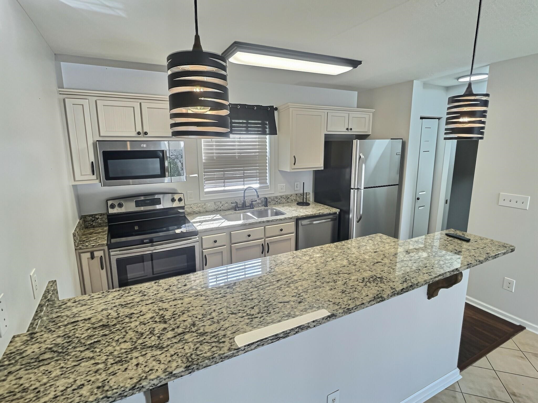 6500 Colonial Dr. Property Photo 10