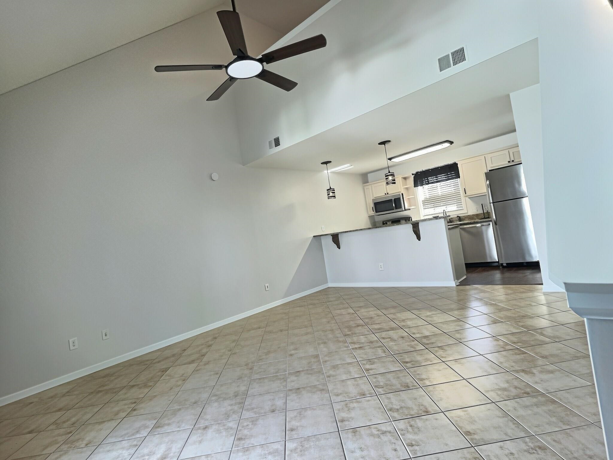 6500 Colonial Dr. Property Photo 12