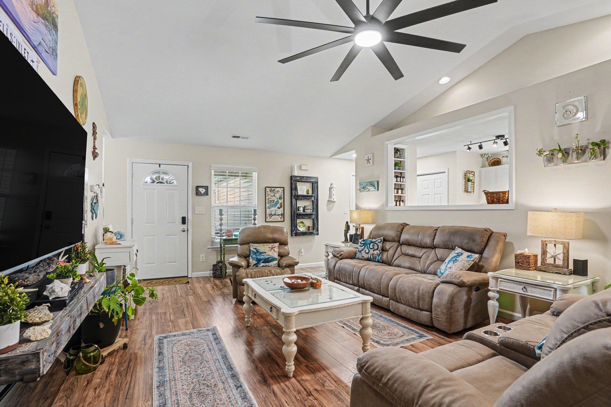 9788 Conifer Ln. Property Photo 11