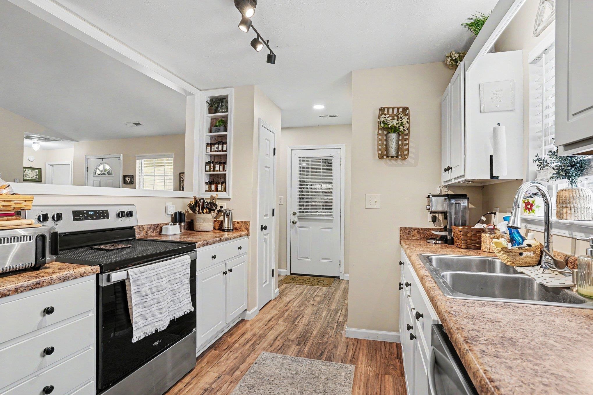 9788 Conifer Ln. Property Photo 16