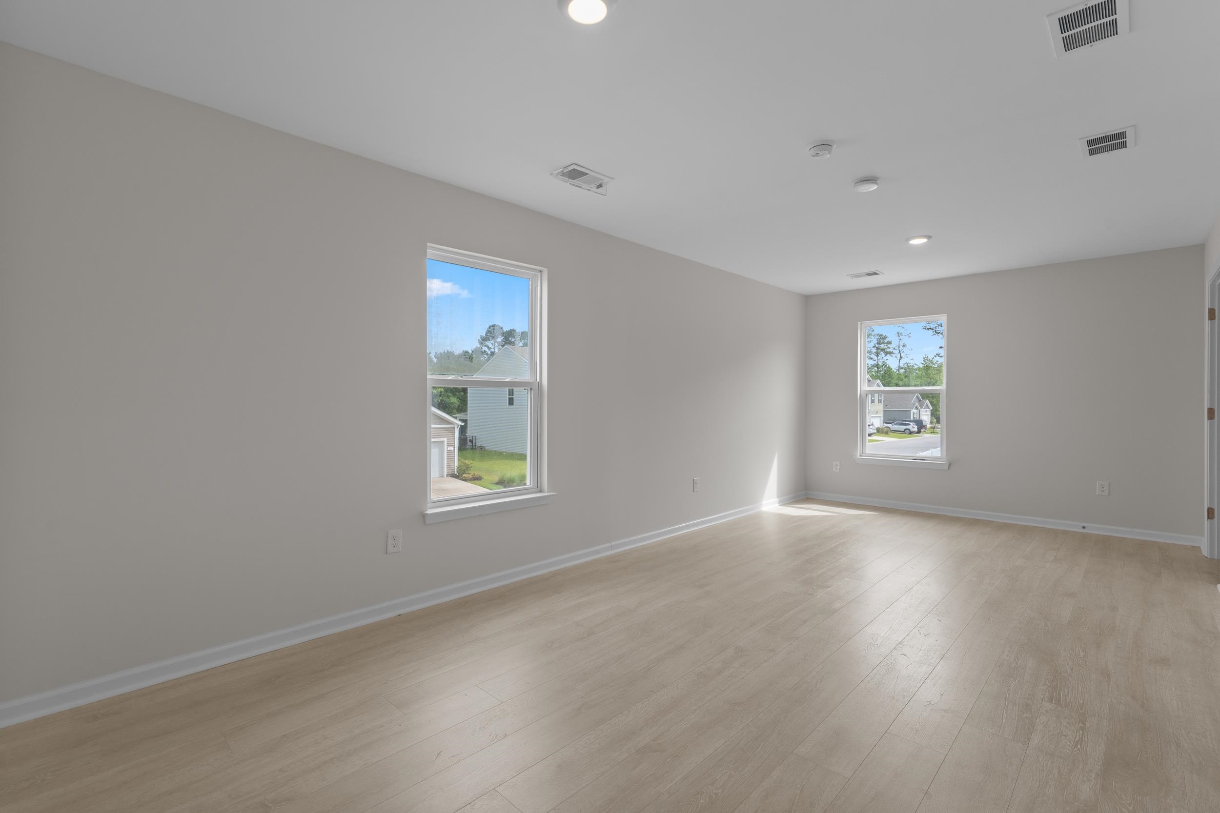 501 Hogwart Ln. Property Photo 4