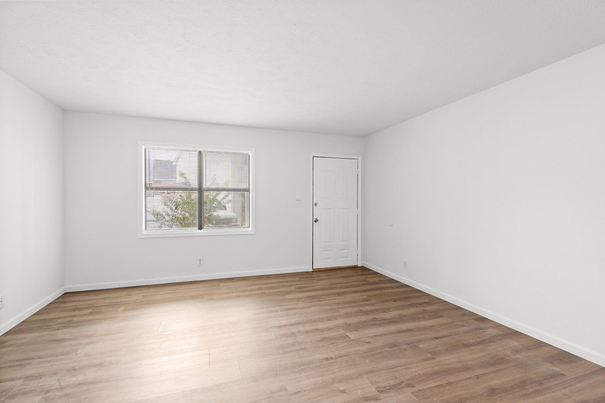 209 Cedar St. Property Photo 5