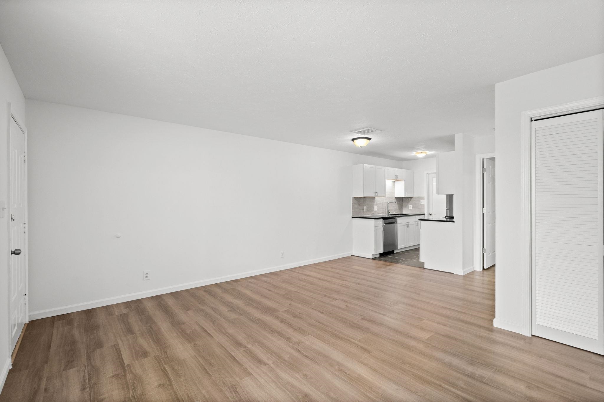 209 Cedar St. Property Photo 7