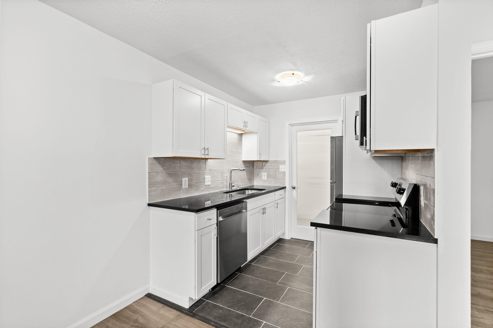 209 Cedar St. Property Photo 10
