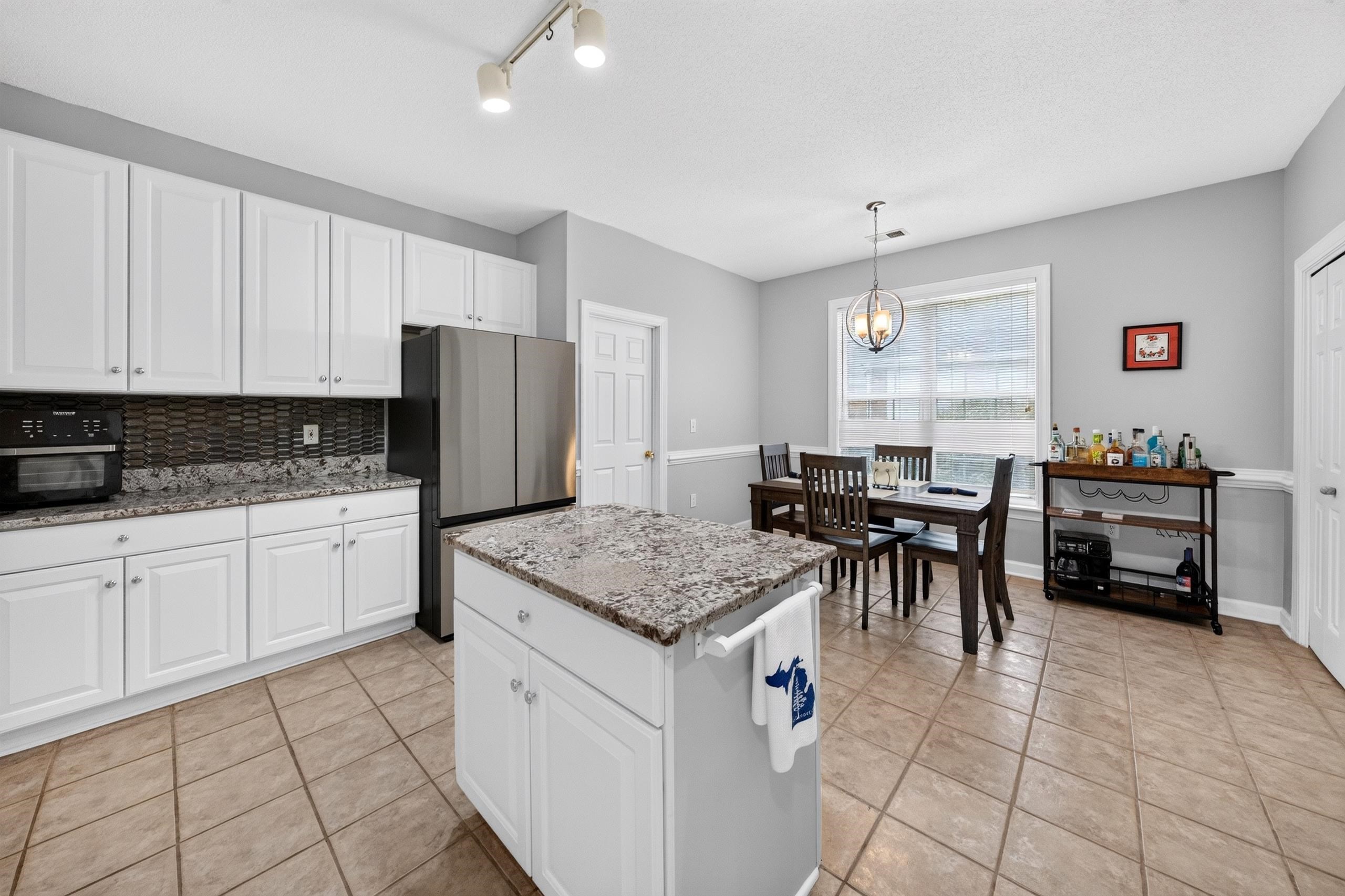 48 Alexander Glennie Dr. Property Photo 10