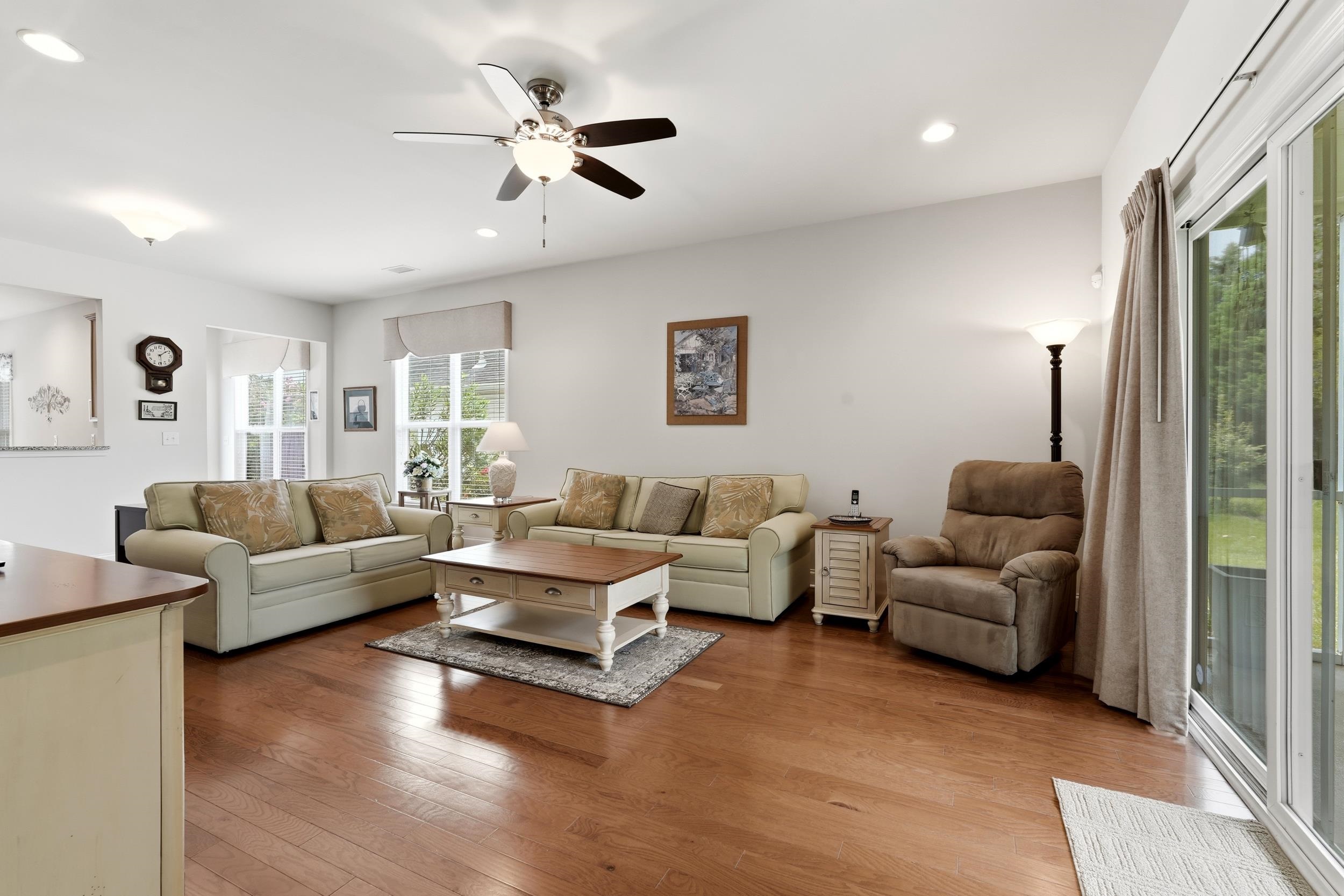2313 Ordsall Ct. Property Photo 7
