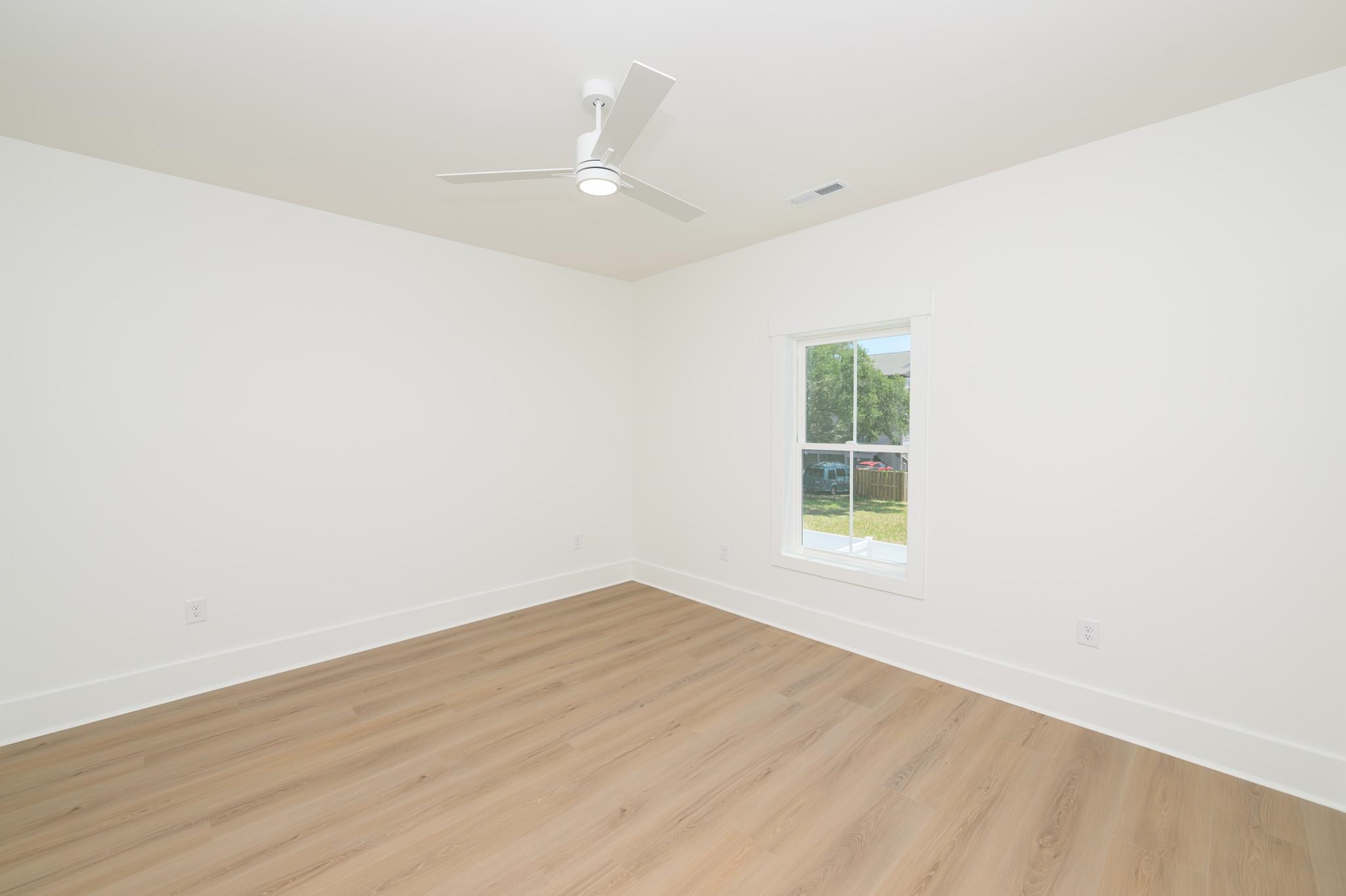 613 South Dogwood Property Photo 10