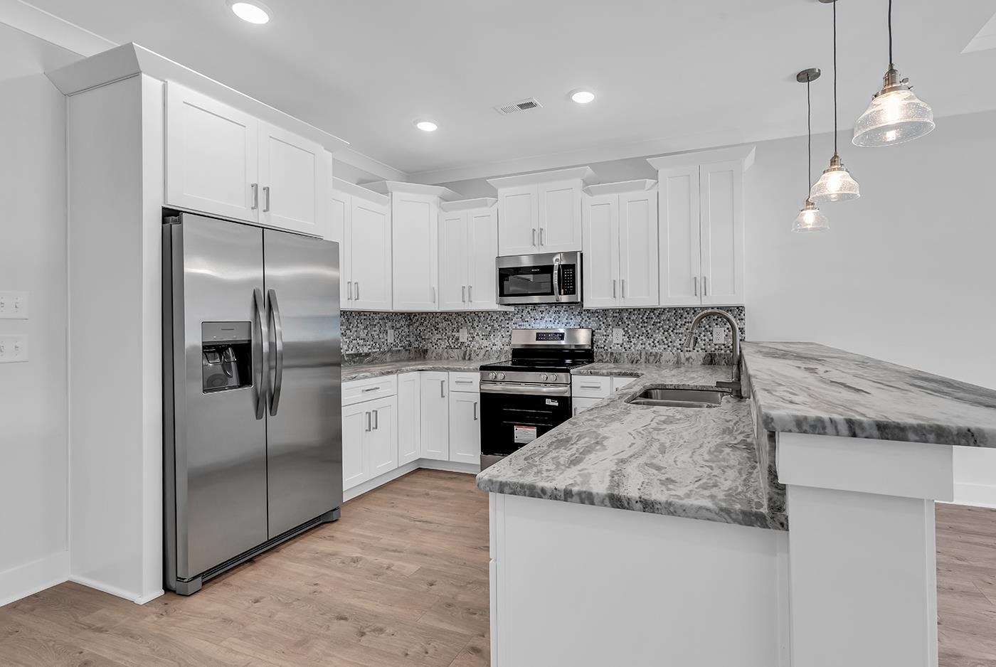 25 Hallandale Lane Property Photo 4
