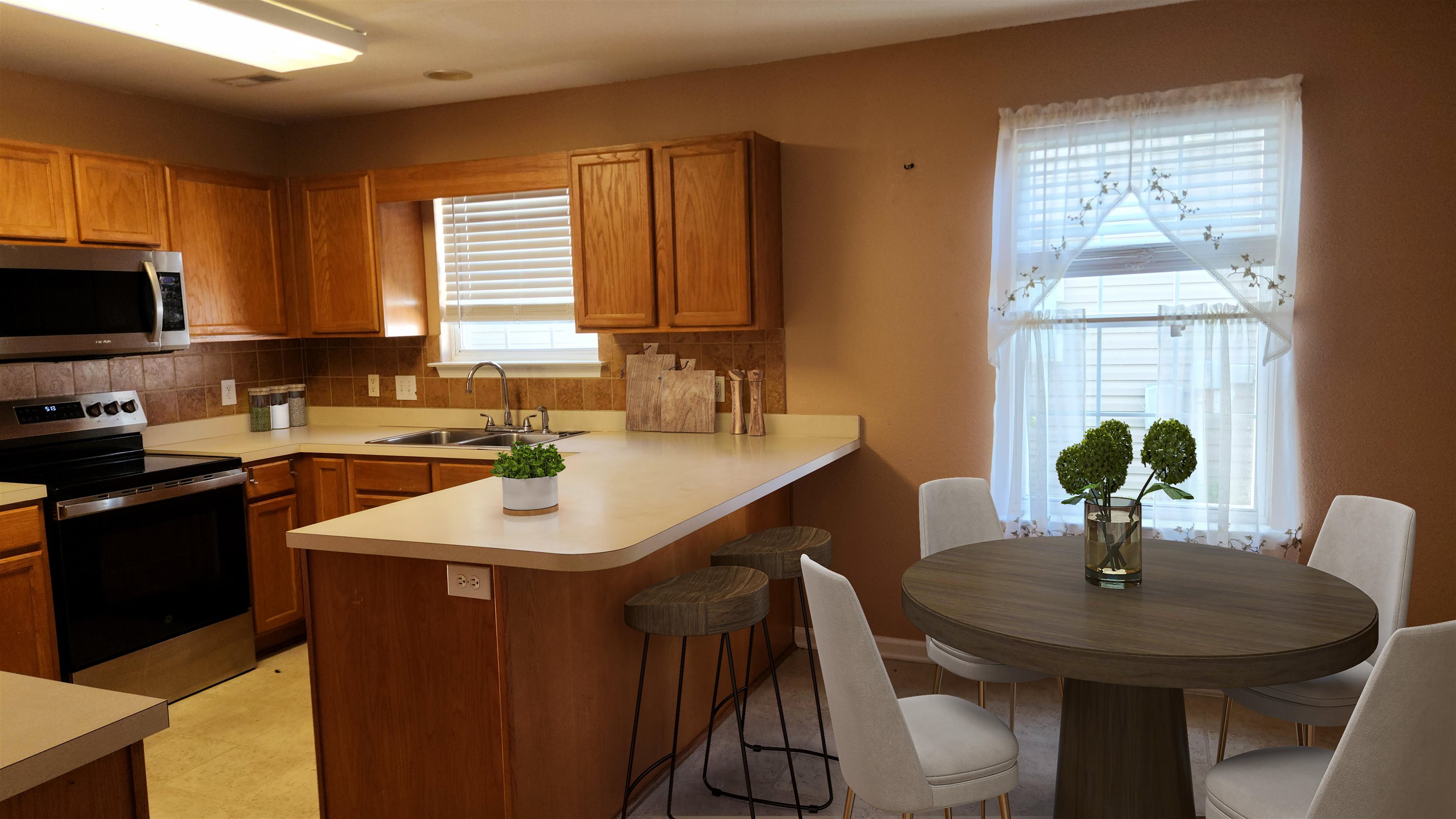 5033 Wickalow Way Property Photo 8