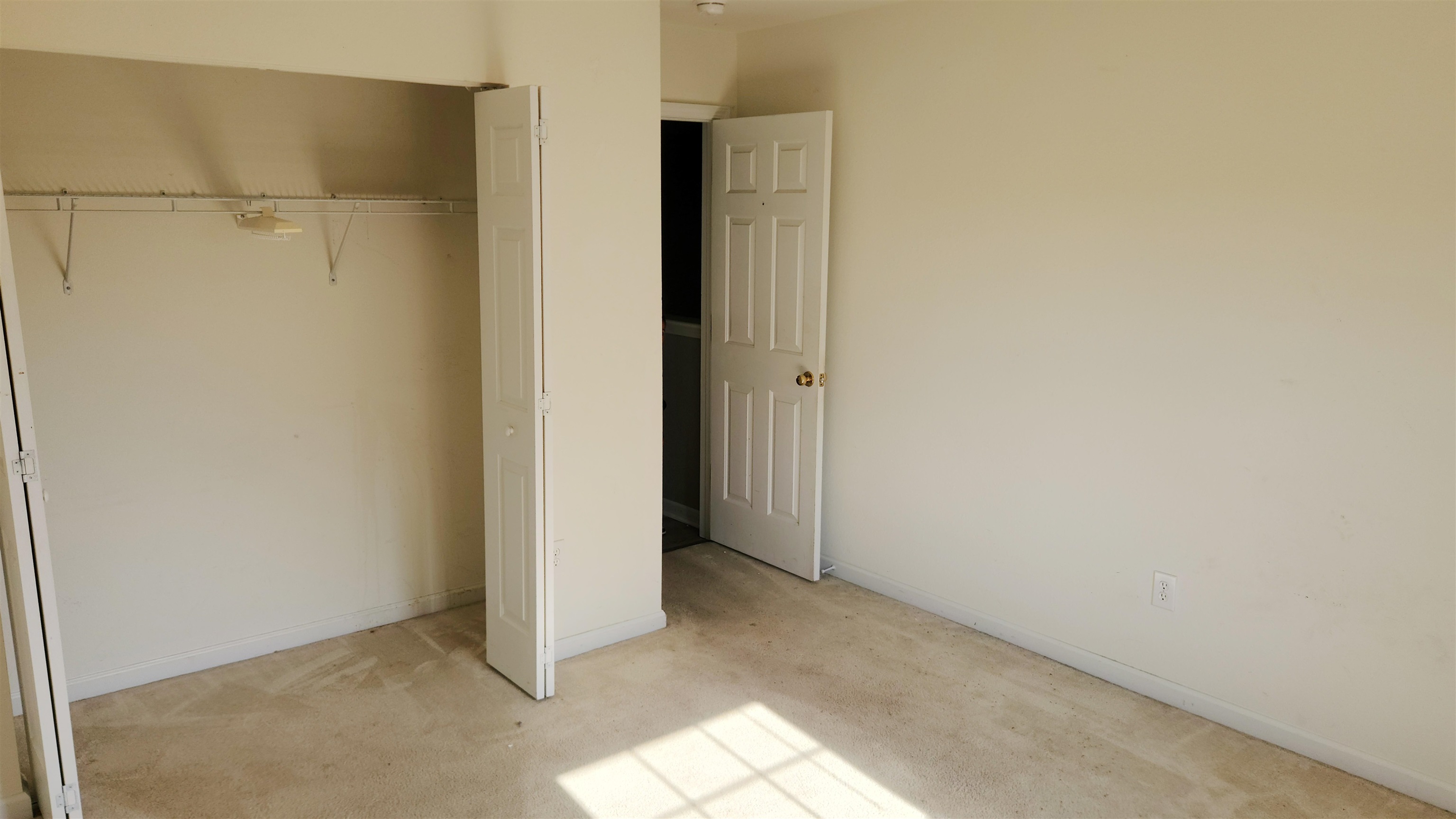 5033 Wickalow Way Property Photo 13