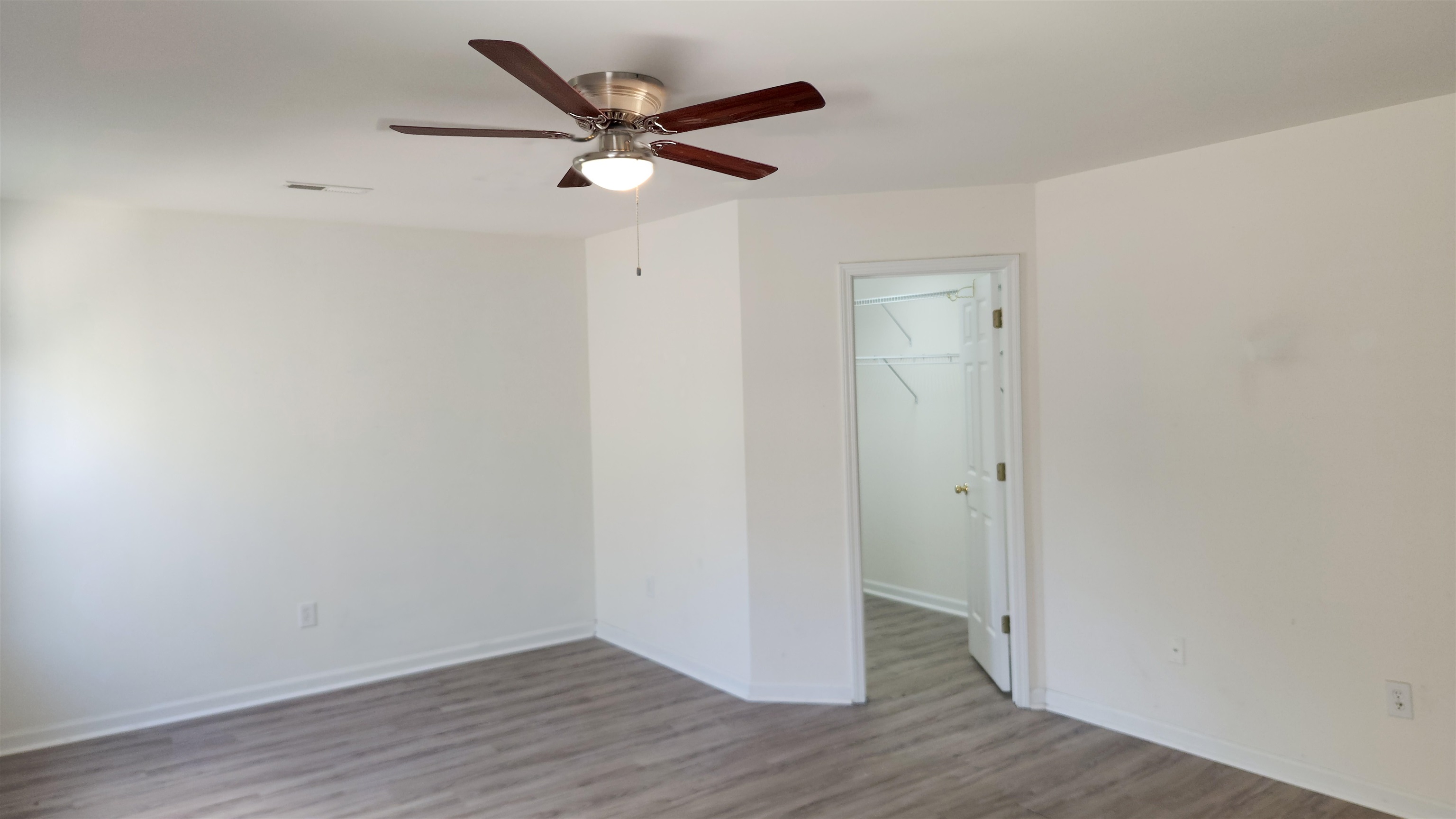 5033 Wickalow Way Property Photo 20