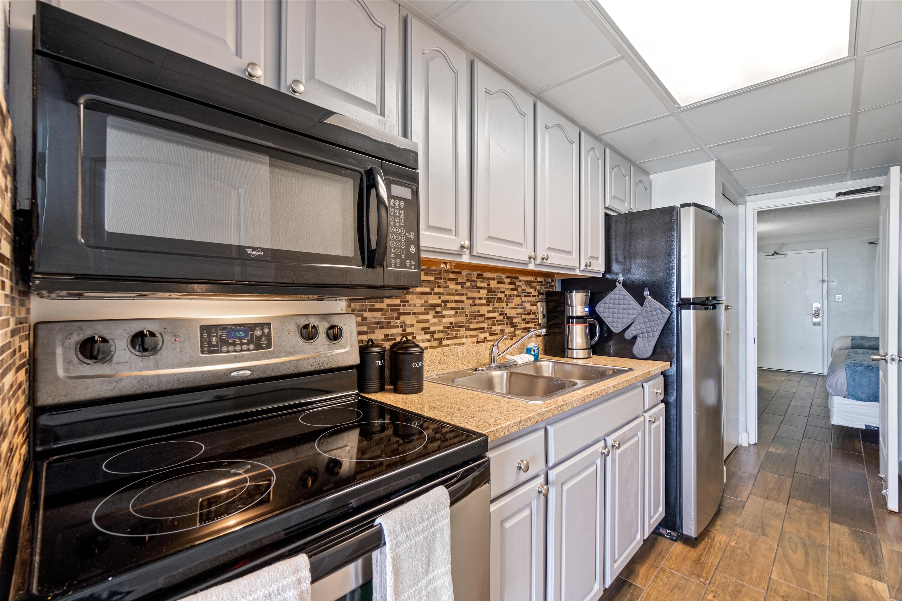 6804 N Ocean Blvd. Property Photo 16