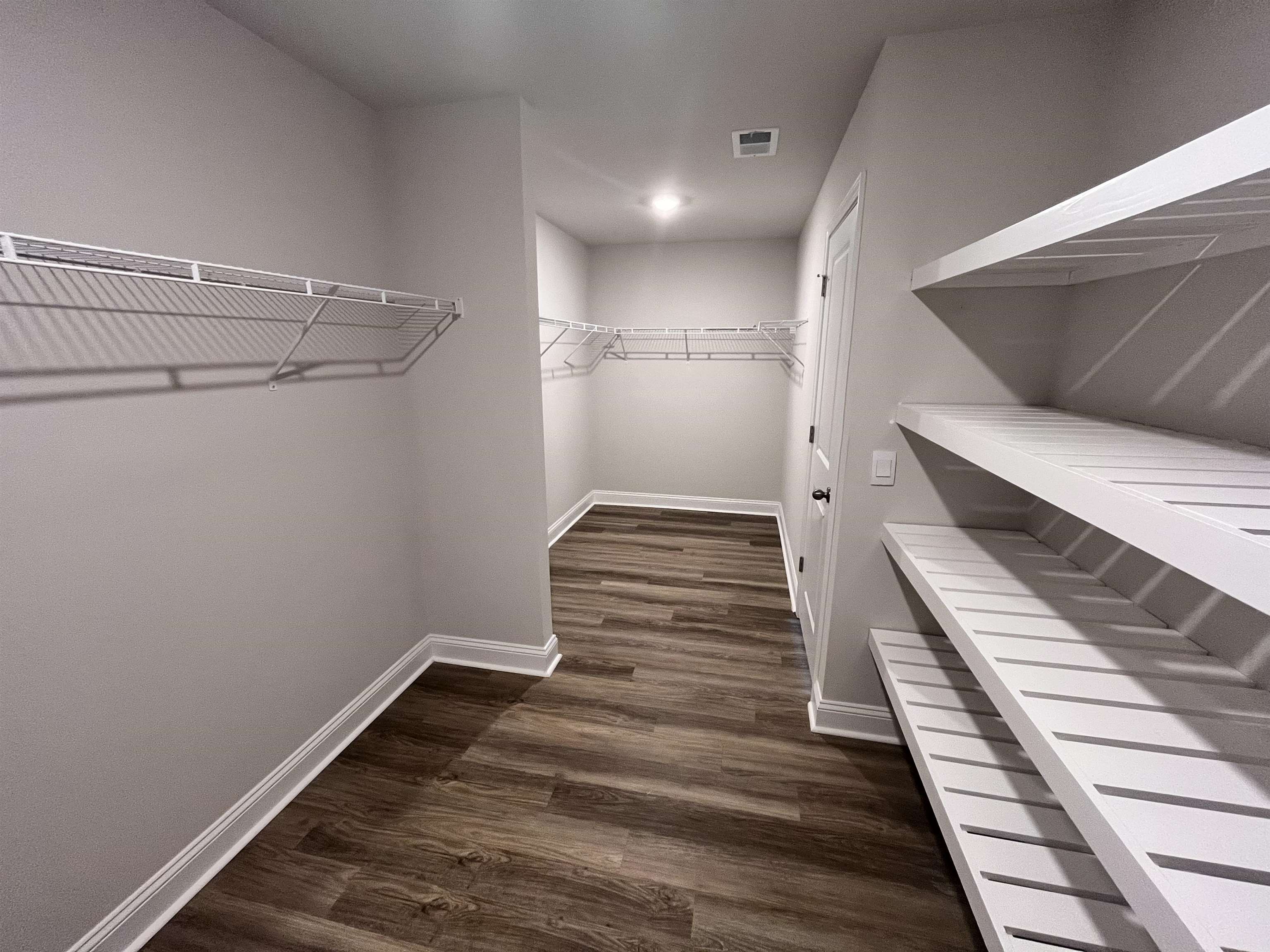 575 Chatham Ct. Nw Property Photo 18