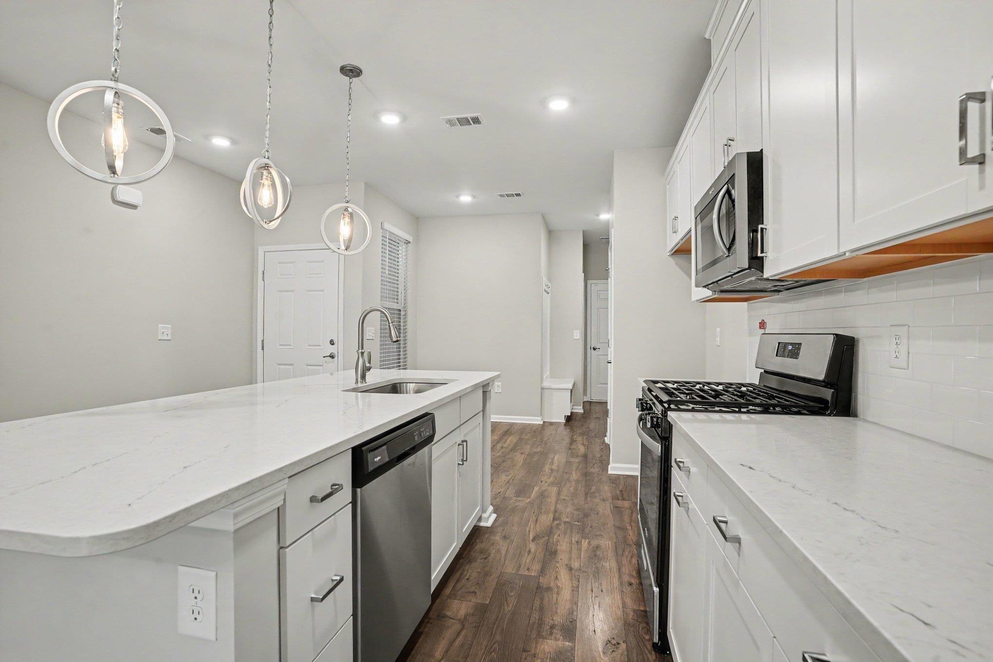 4040 Taranto Loop Property Photo 7