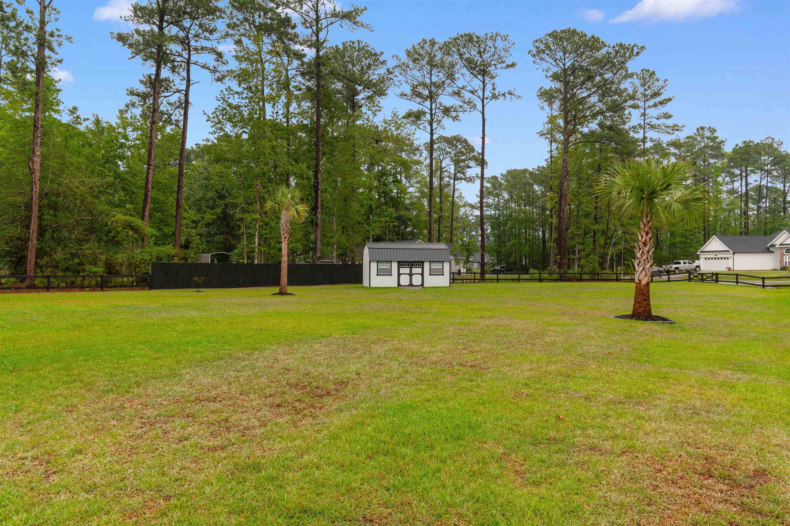 464 Nw Boundary Loop Rd. Property Photo 11