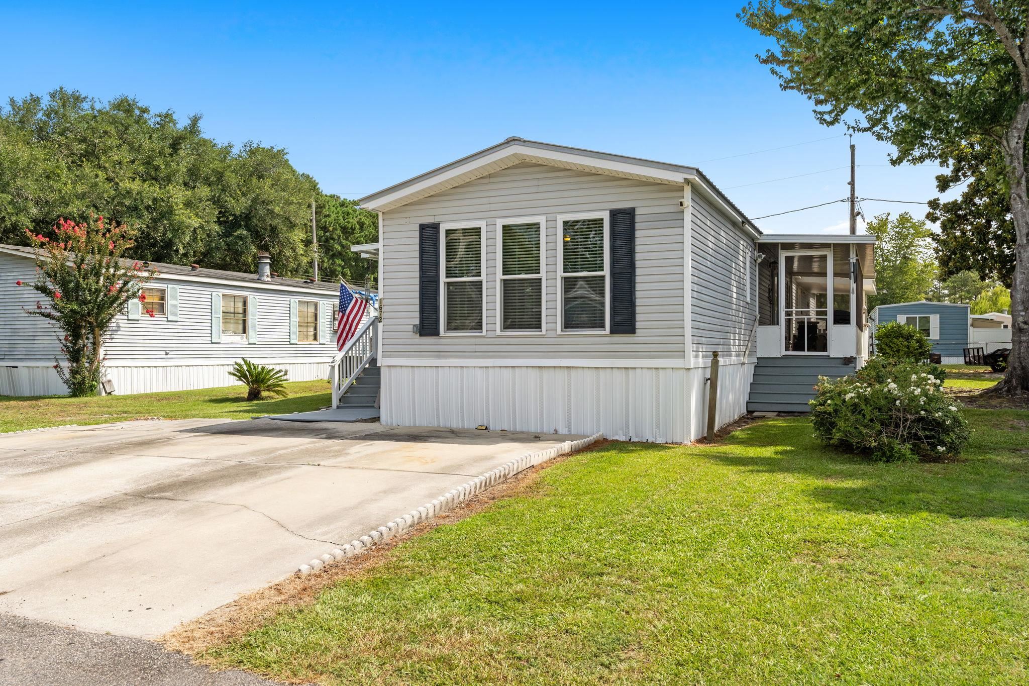1672 Ursa Minor Dr. Property Photo 3