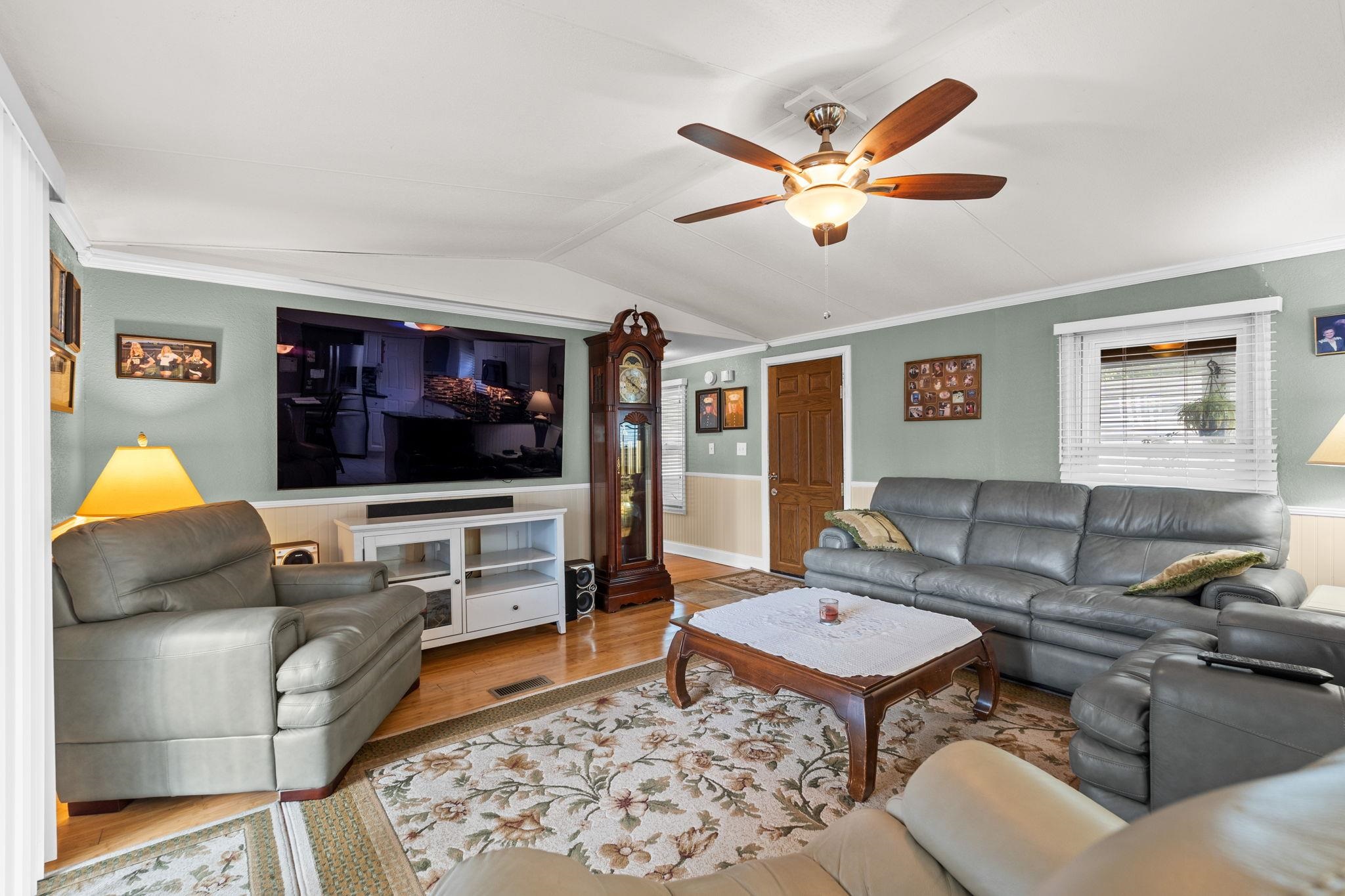 1672 Ursa Minor Dr. Property Photo 6