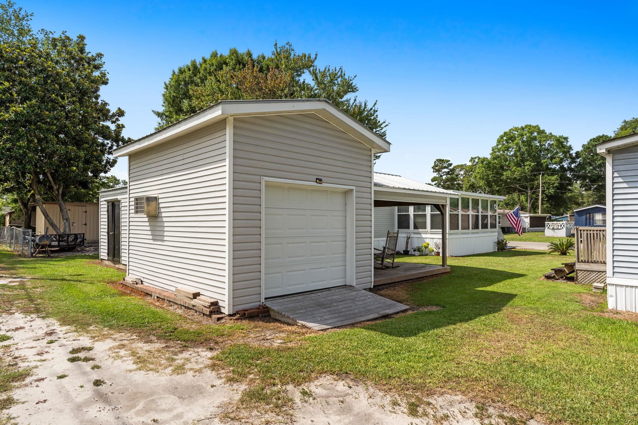 1672 Ursa Minor Dr. Property Photo 35