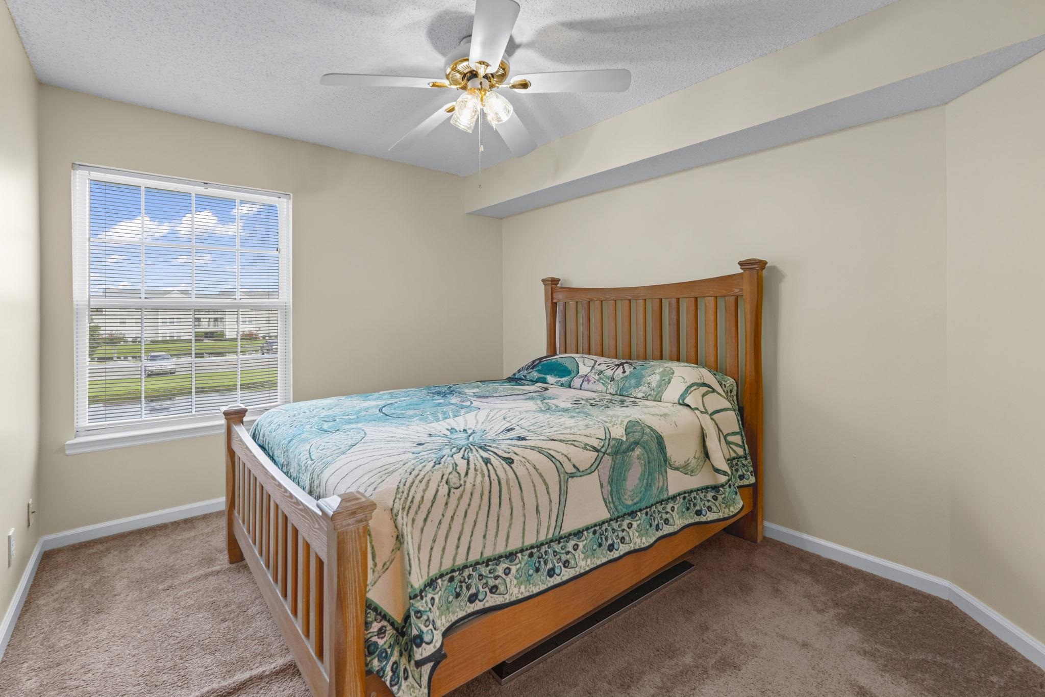 2268 Essex Dr. Property Photo 19