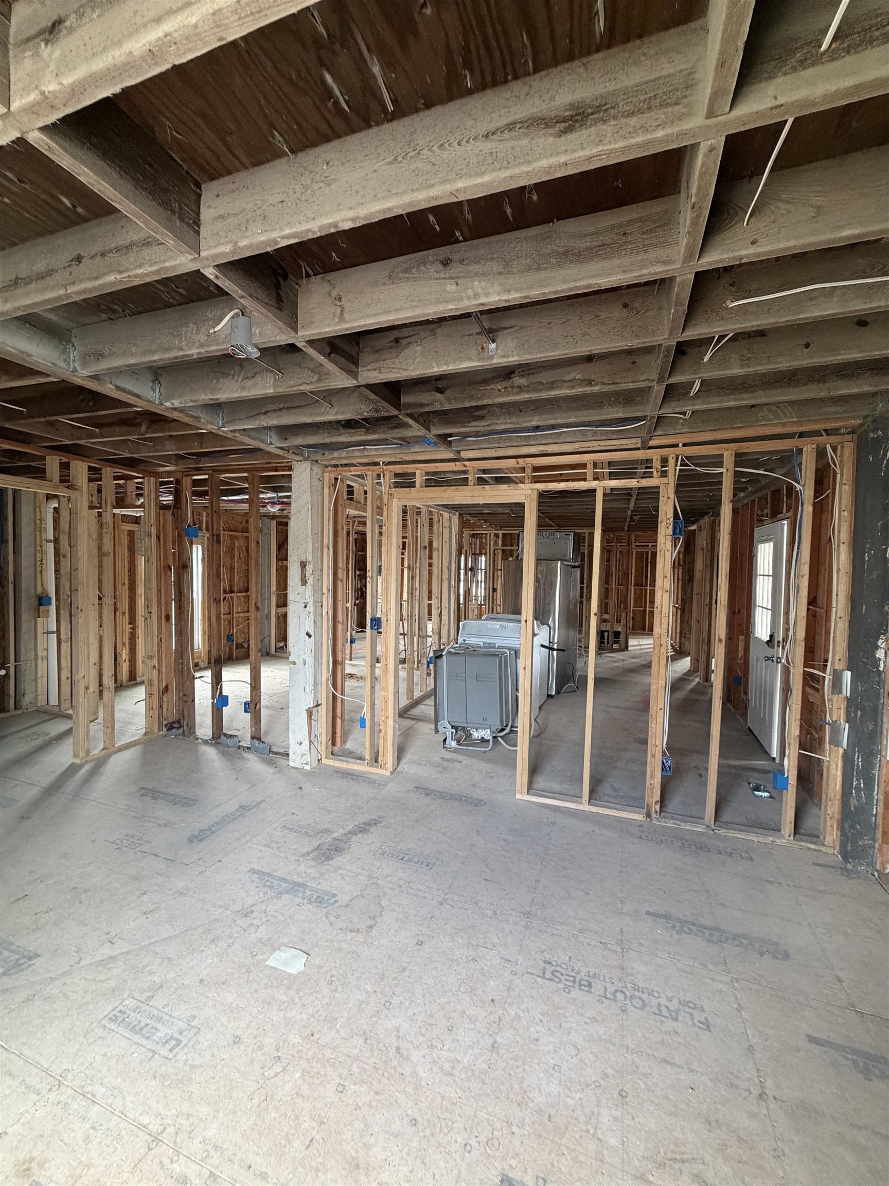 300 44th Ave. N Property Photo 5