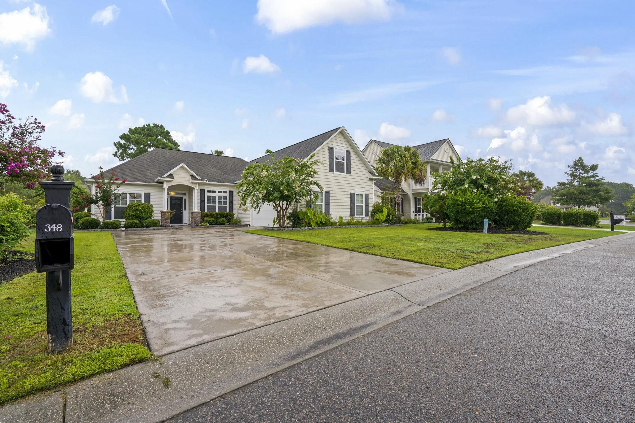 348 Esher Ct. Property Photo 2