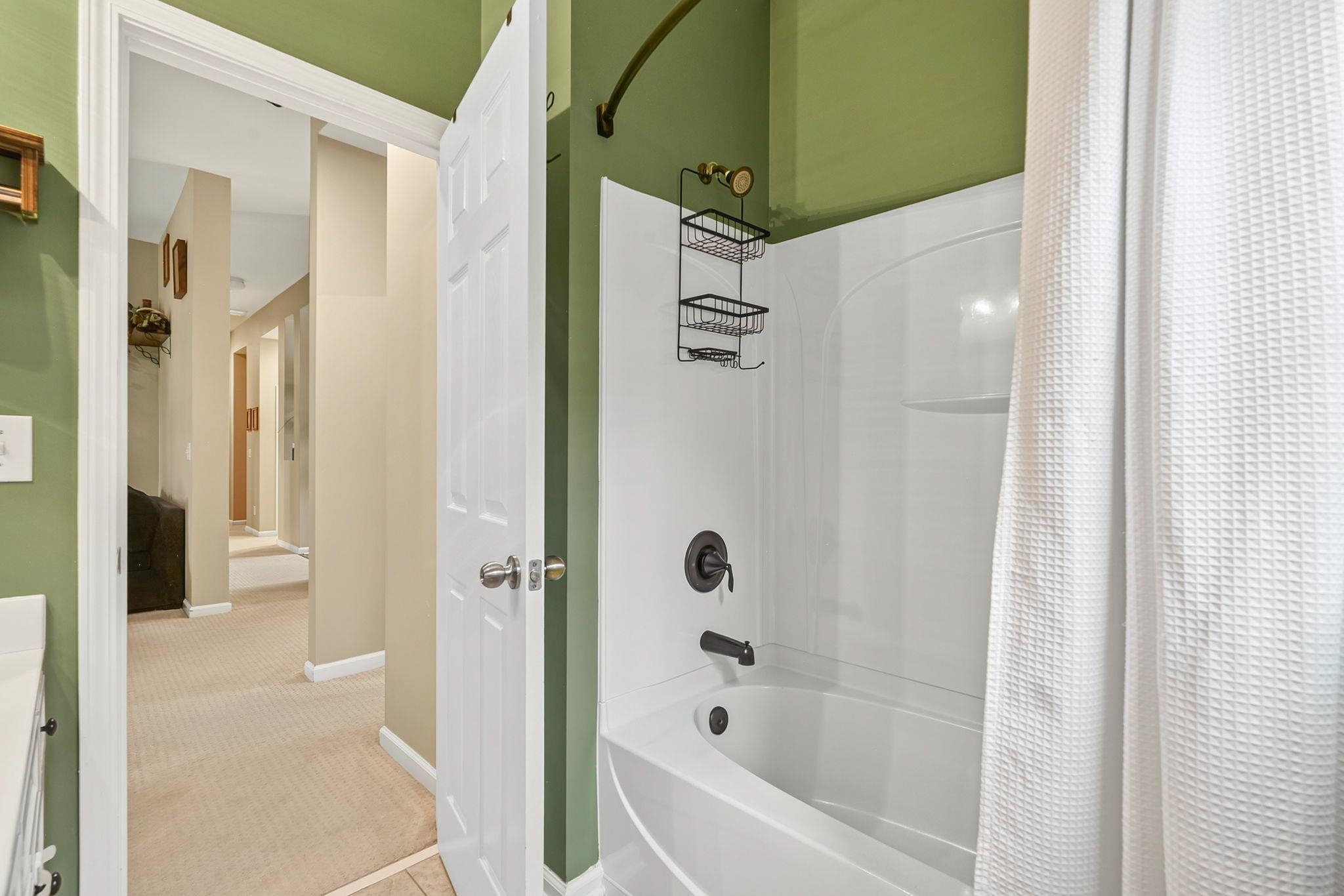 348 Esher Ct. Property Photo 7