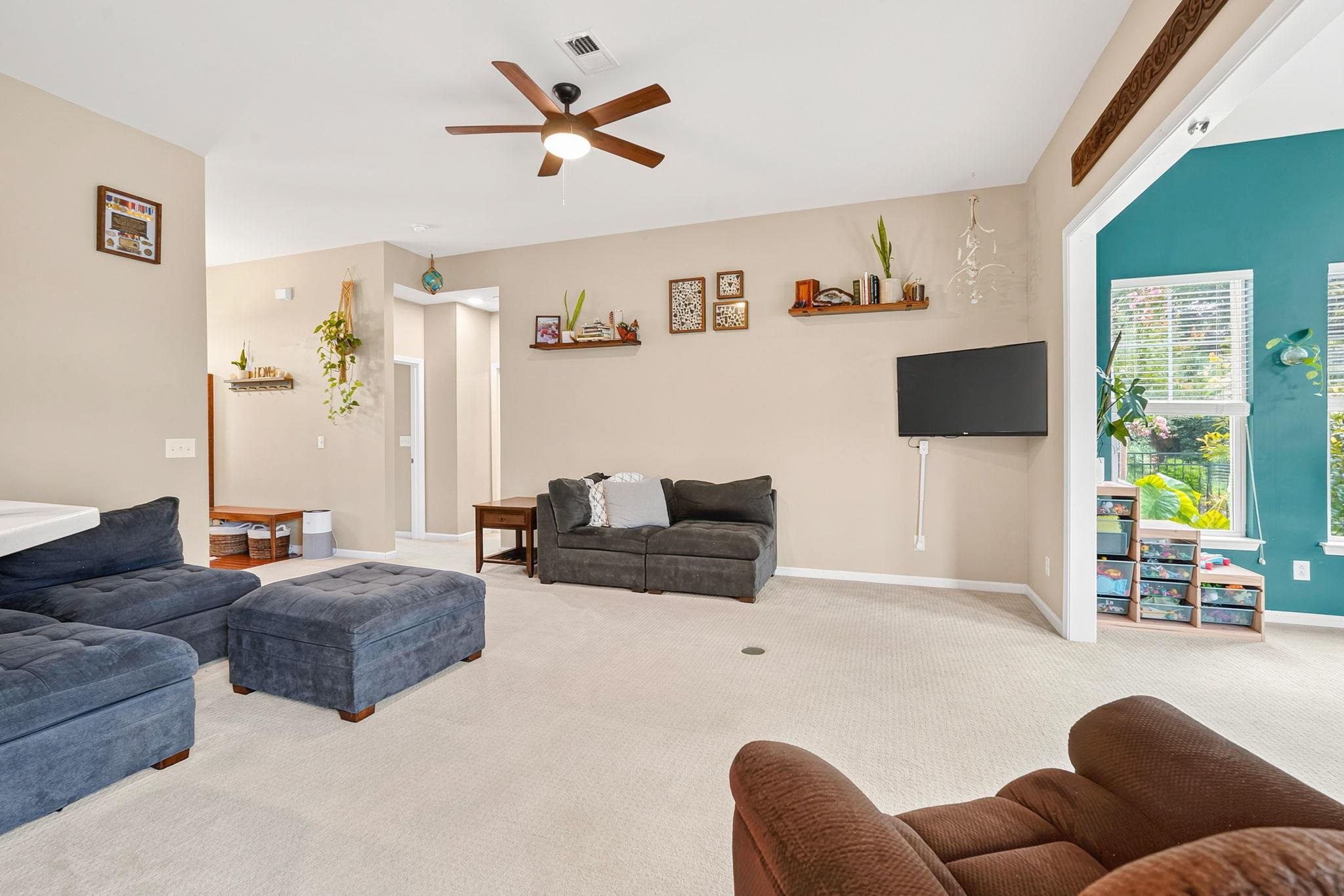 348 Esher Ct. Property Photo 14