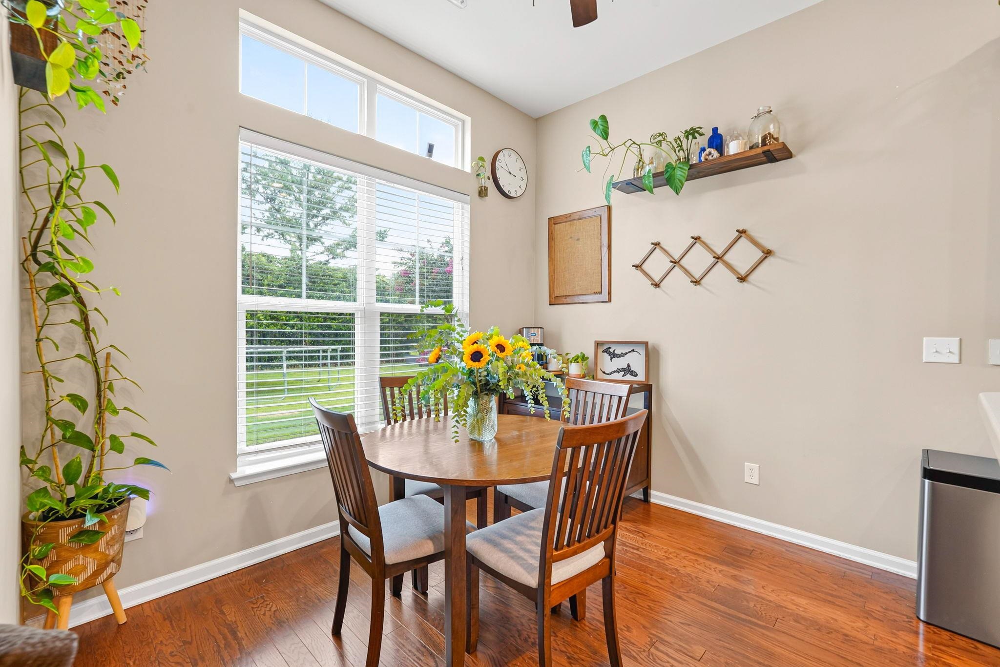 348 Esher Ct. Property Photo 15