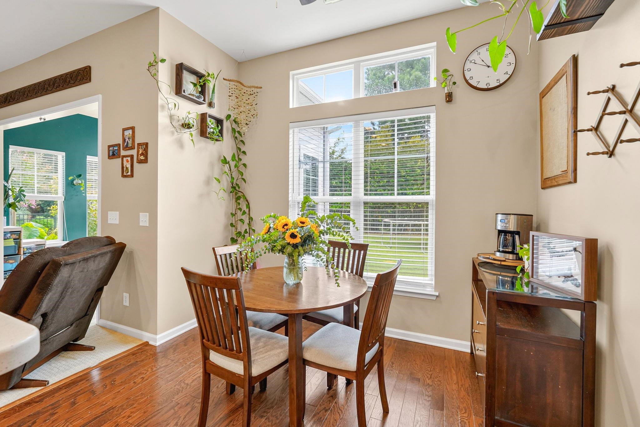 348 Esher Ct. Property Photo 22