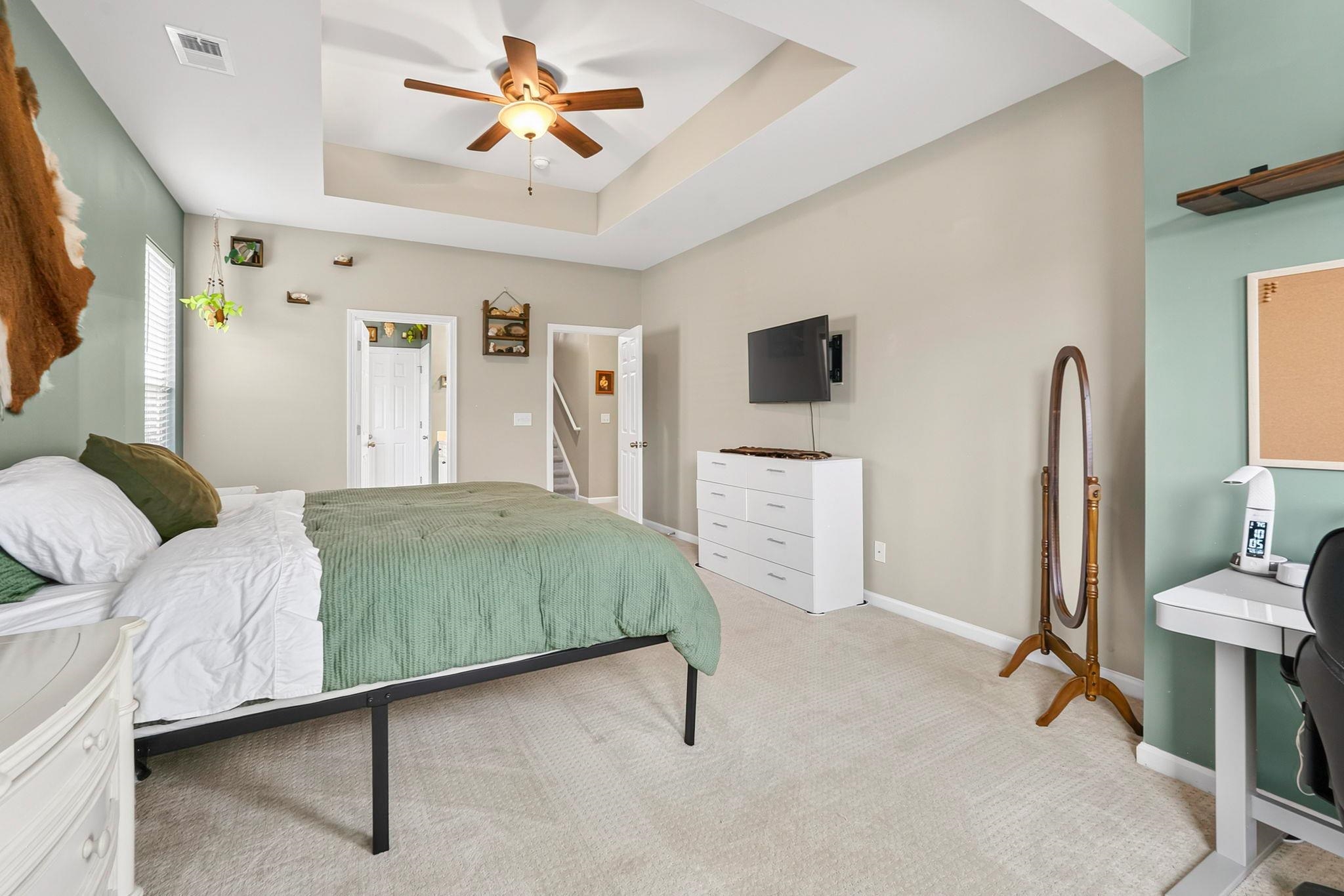348 Esher Ct. Property Photo 27