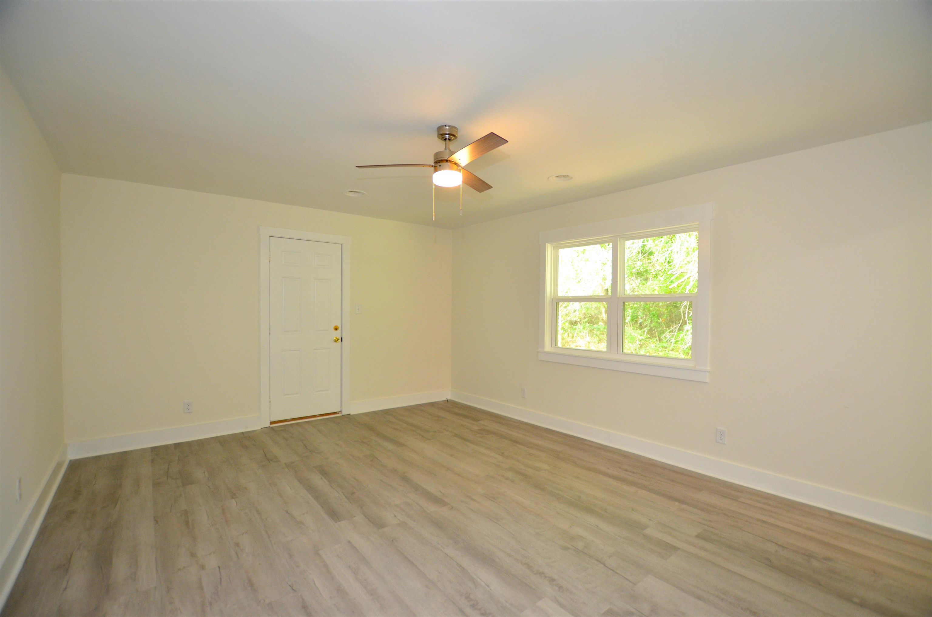 1124 Sallie Manigault Ln Property Photo 16
