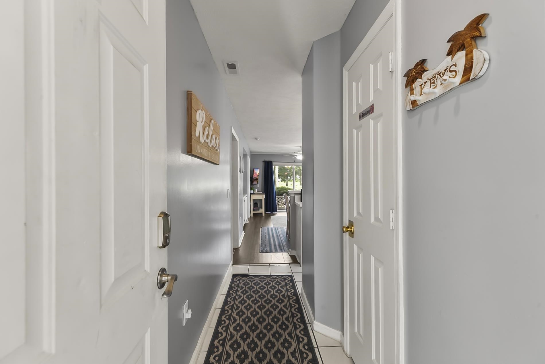 589 Blue River Ct. Property Photo 4