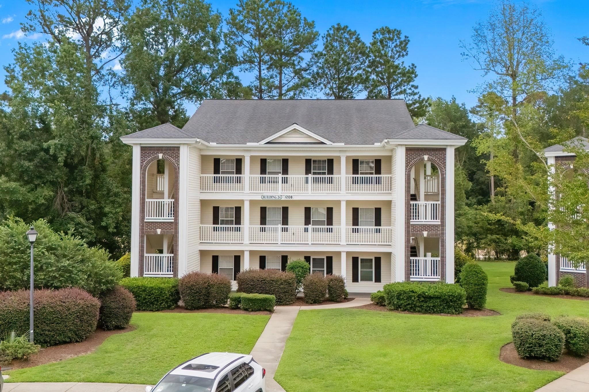 1208 River Oaks Dr. Property Photo 1
