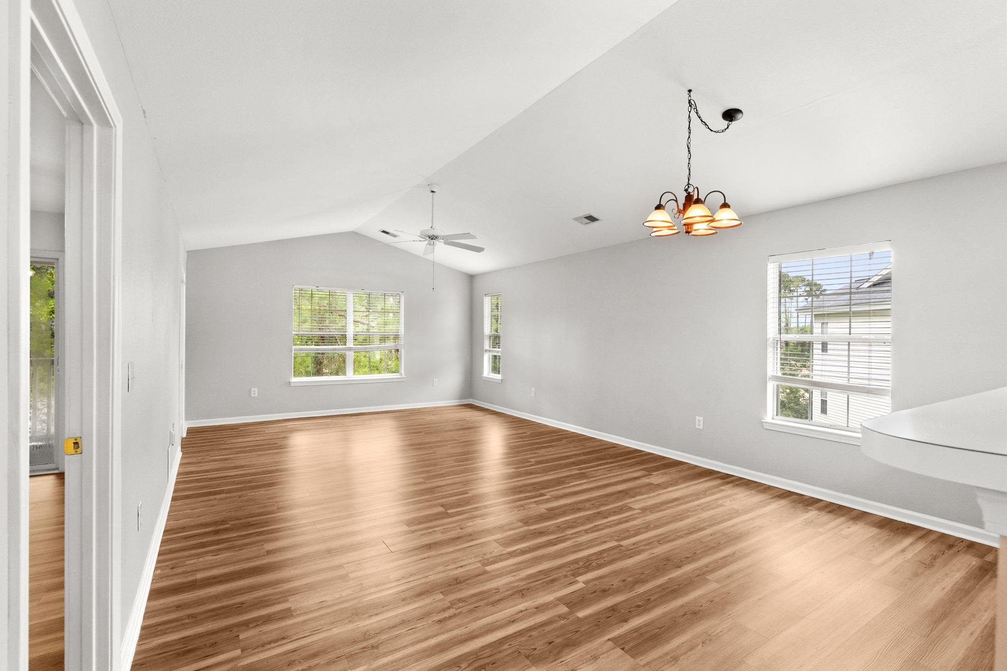 1208 River Oaks Dr. Property Photo 7