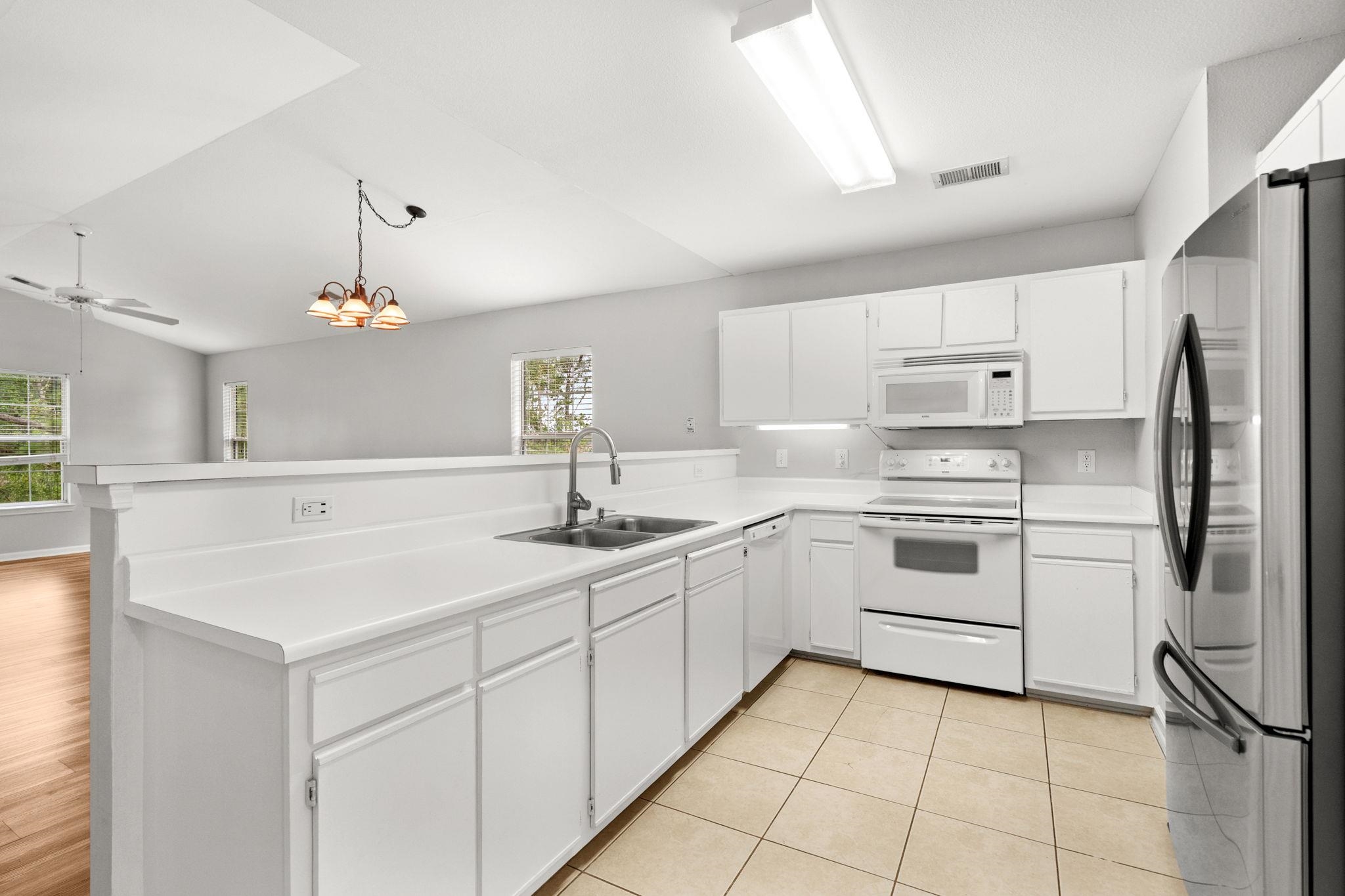 1208 River Oaks Dr. Property Photo 17