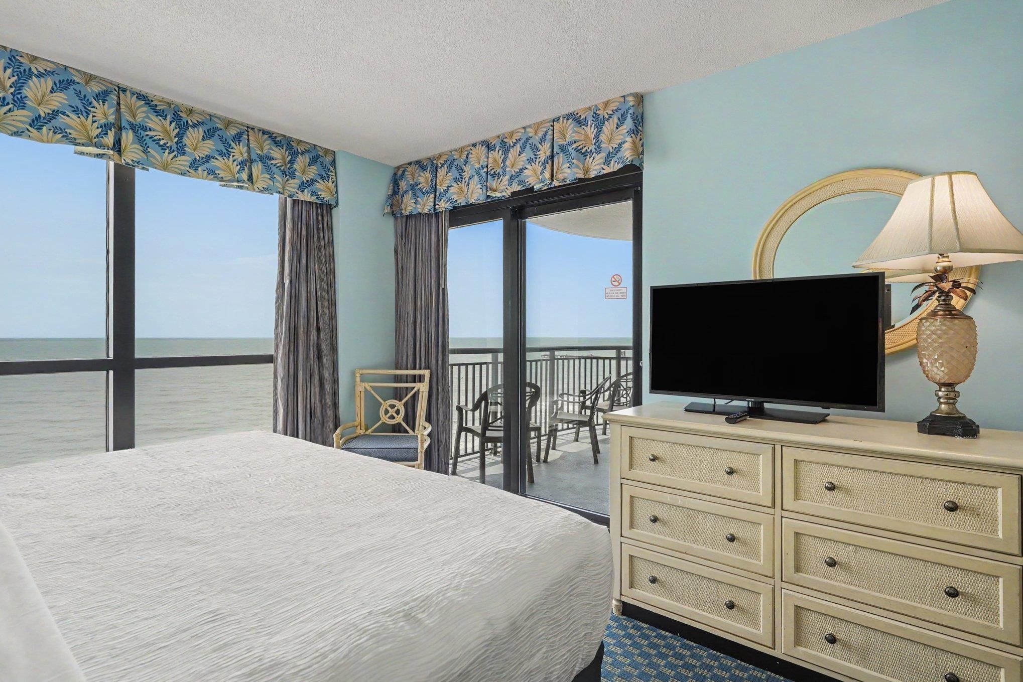 3000 N Ocean Blvd. Property Photo 15