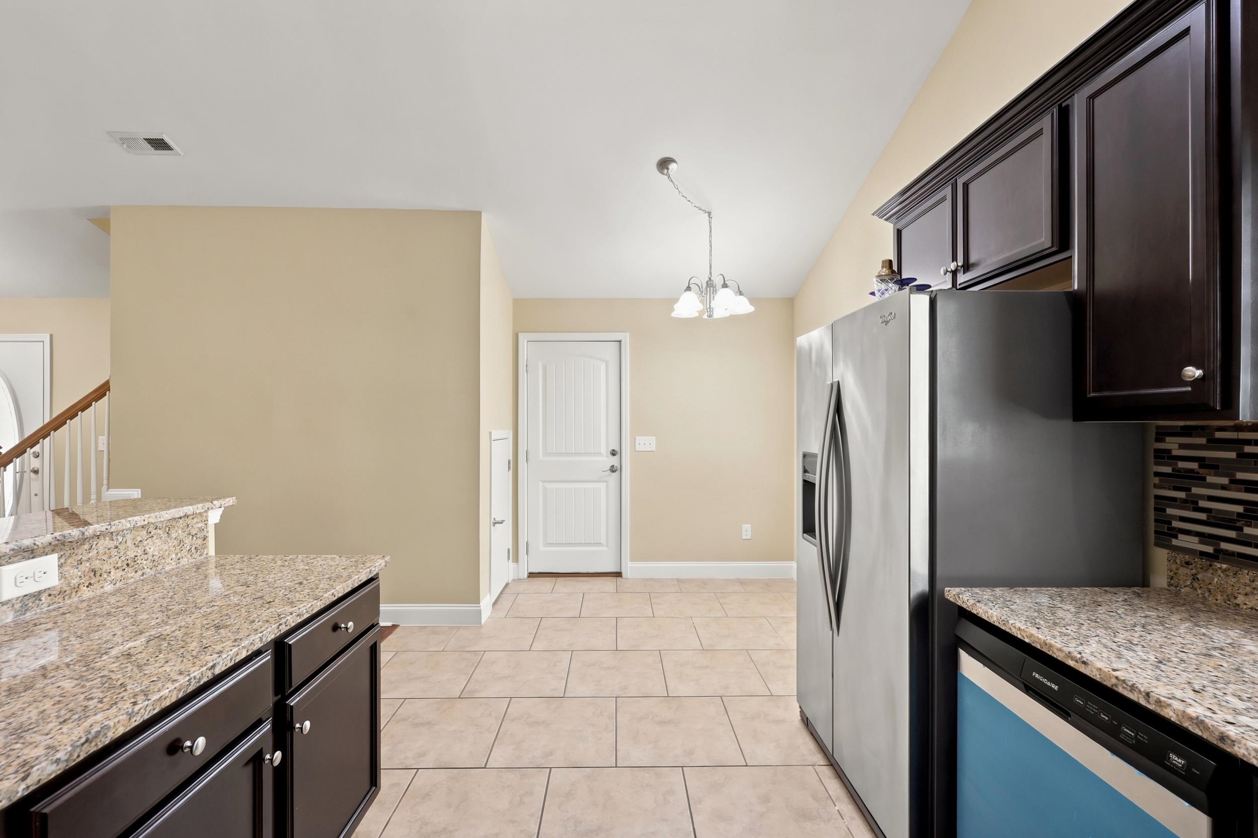 920 Foxtail Dr. Property Photo 10