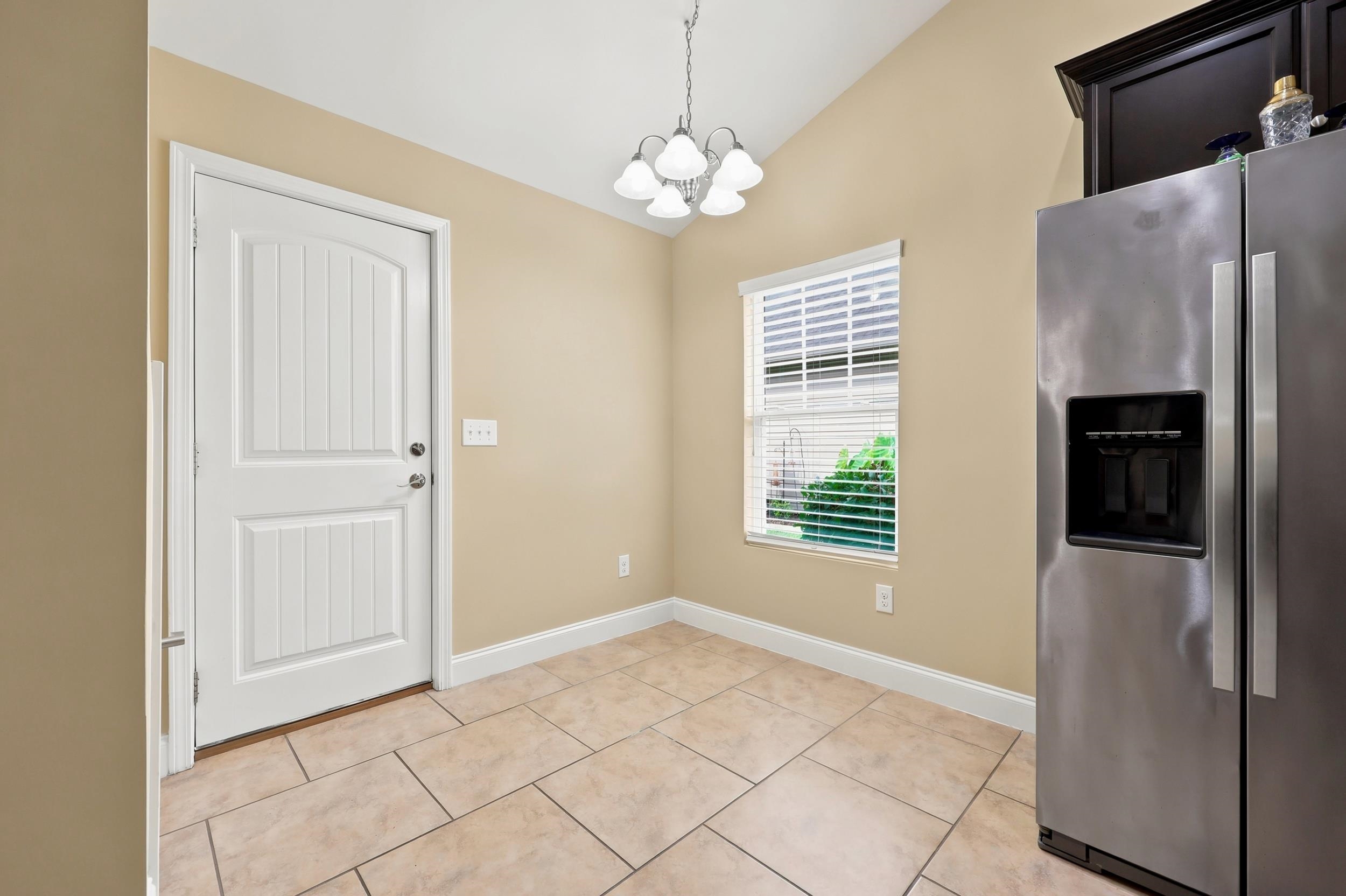 920 Foxtail Dr. Property Photo 11