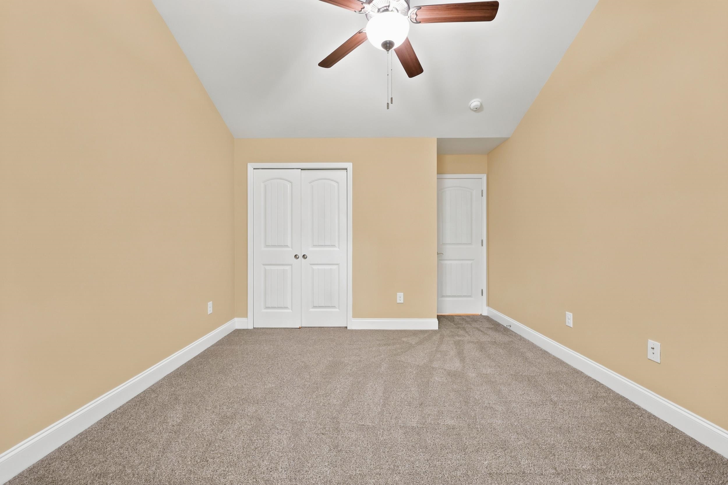 920 Foxtail Dr. Property Photo 23