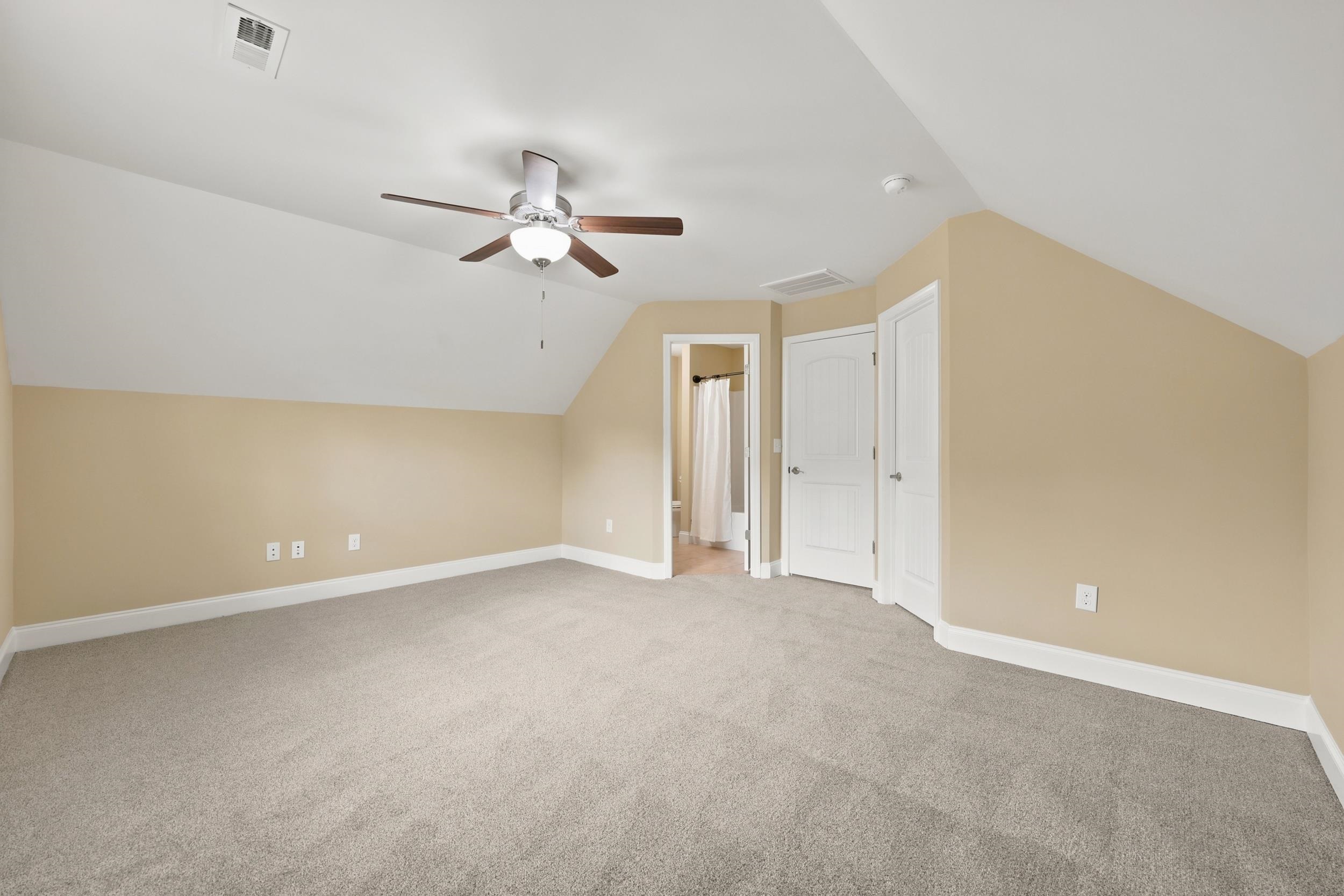 920 Foxtail Dr. Property Photo 26