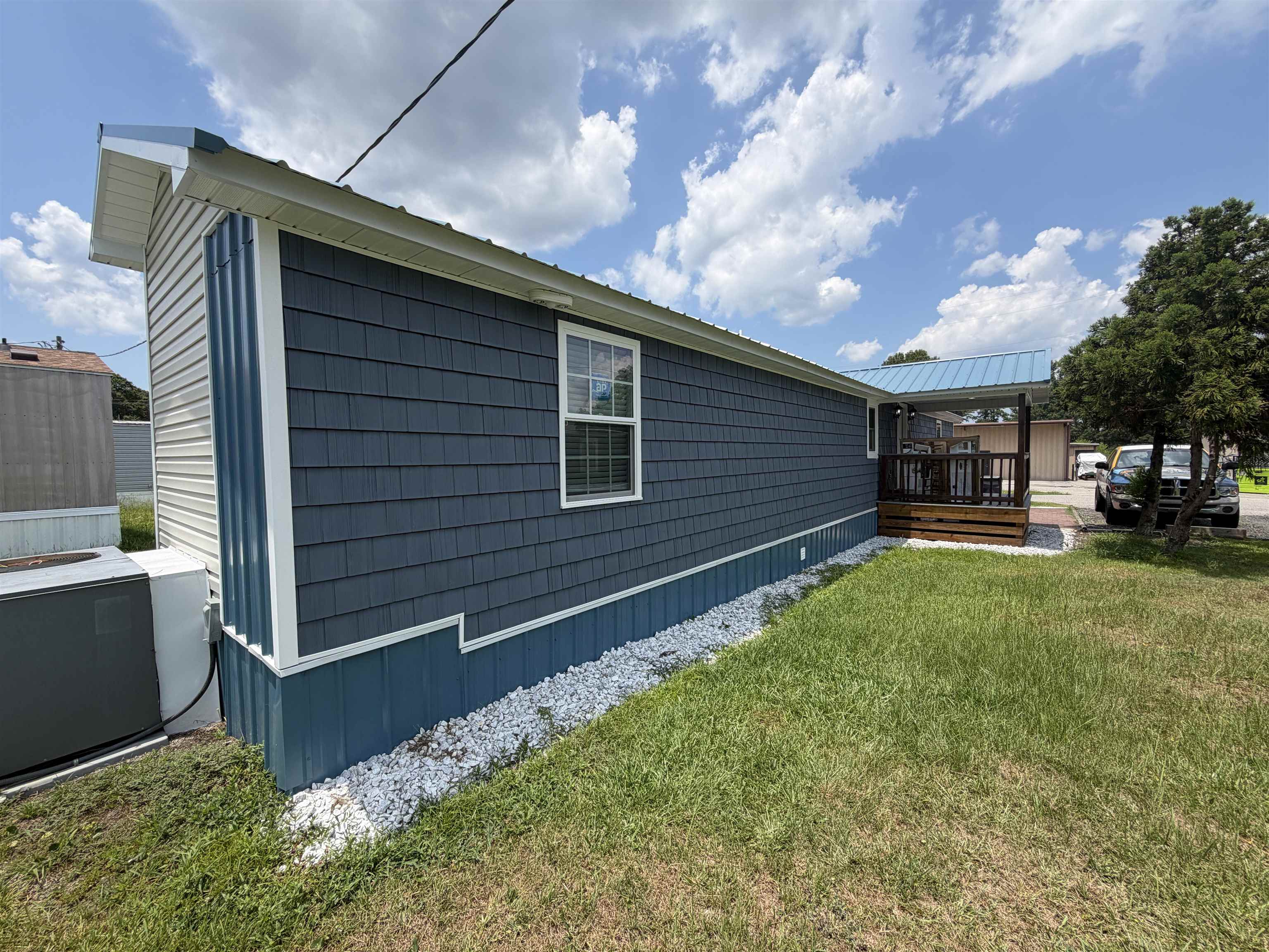2492 Leaf Terrace Property Photo 7