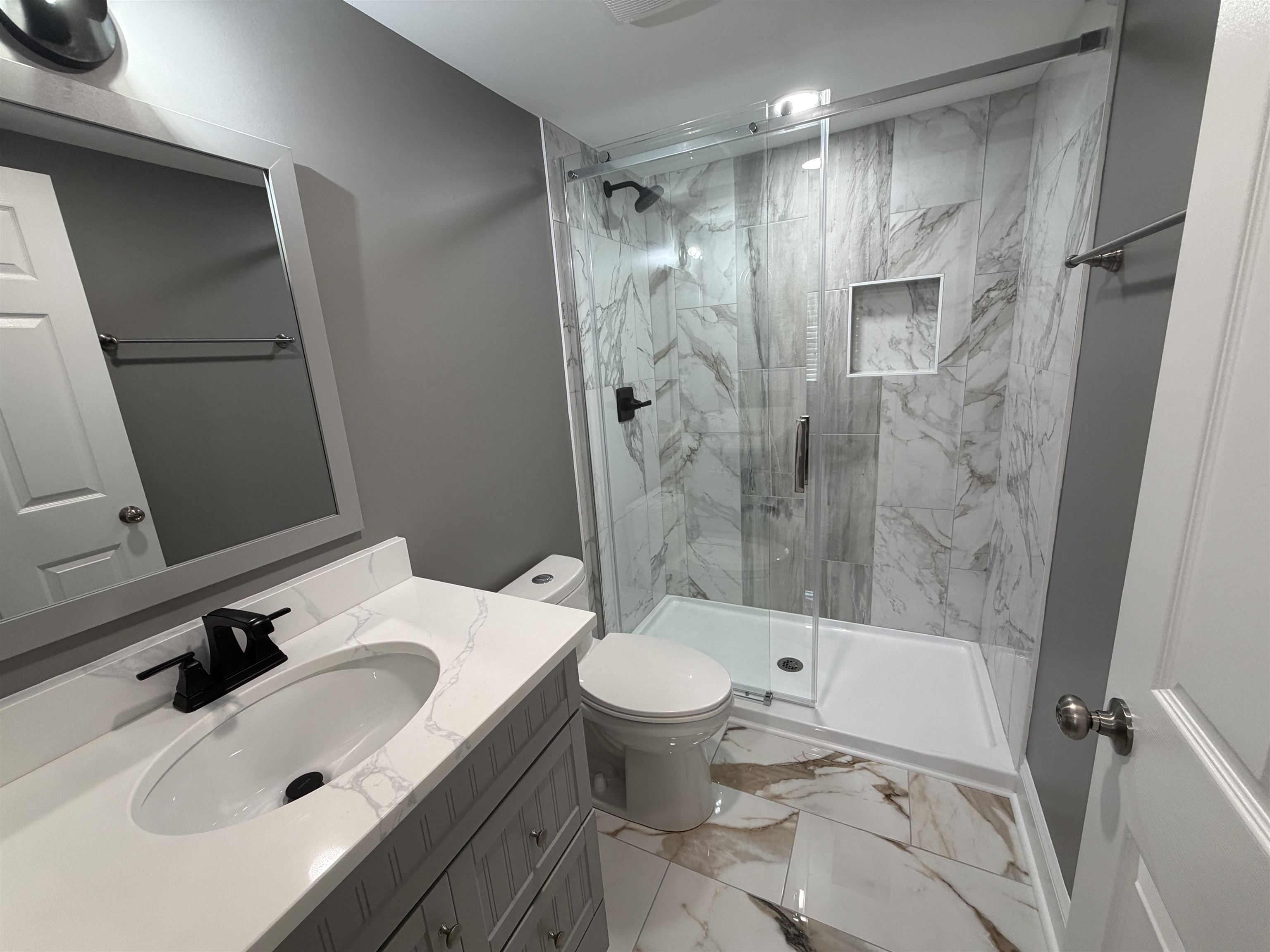 2492 Leaf Terrace Property Photo 19